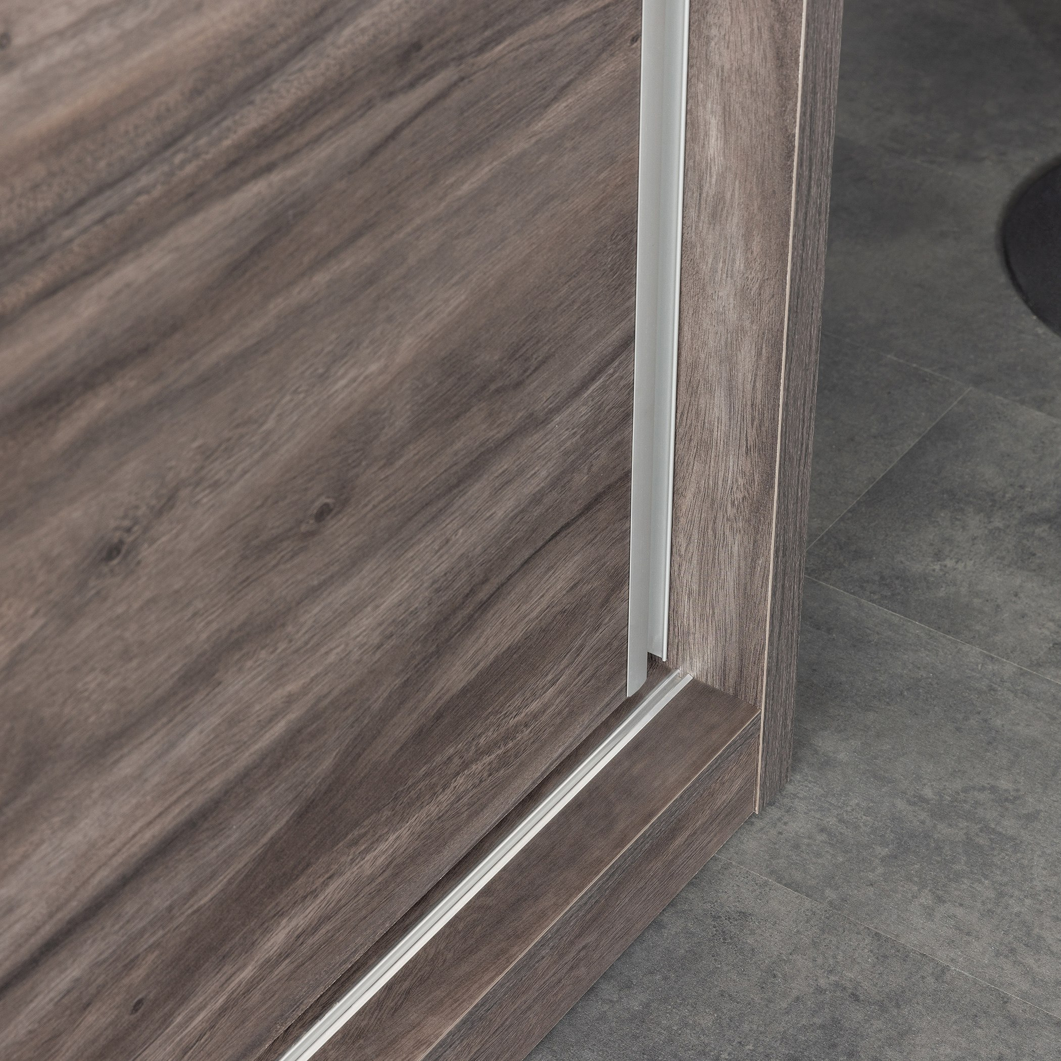 خزانة ملابس بباب انزلاقي ومرآة من أشفورد-hbxfurniture-wardrobes-image-7