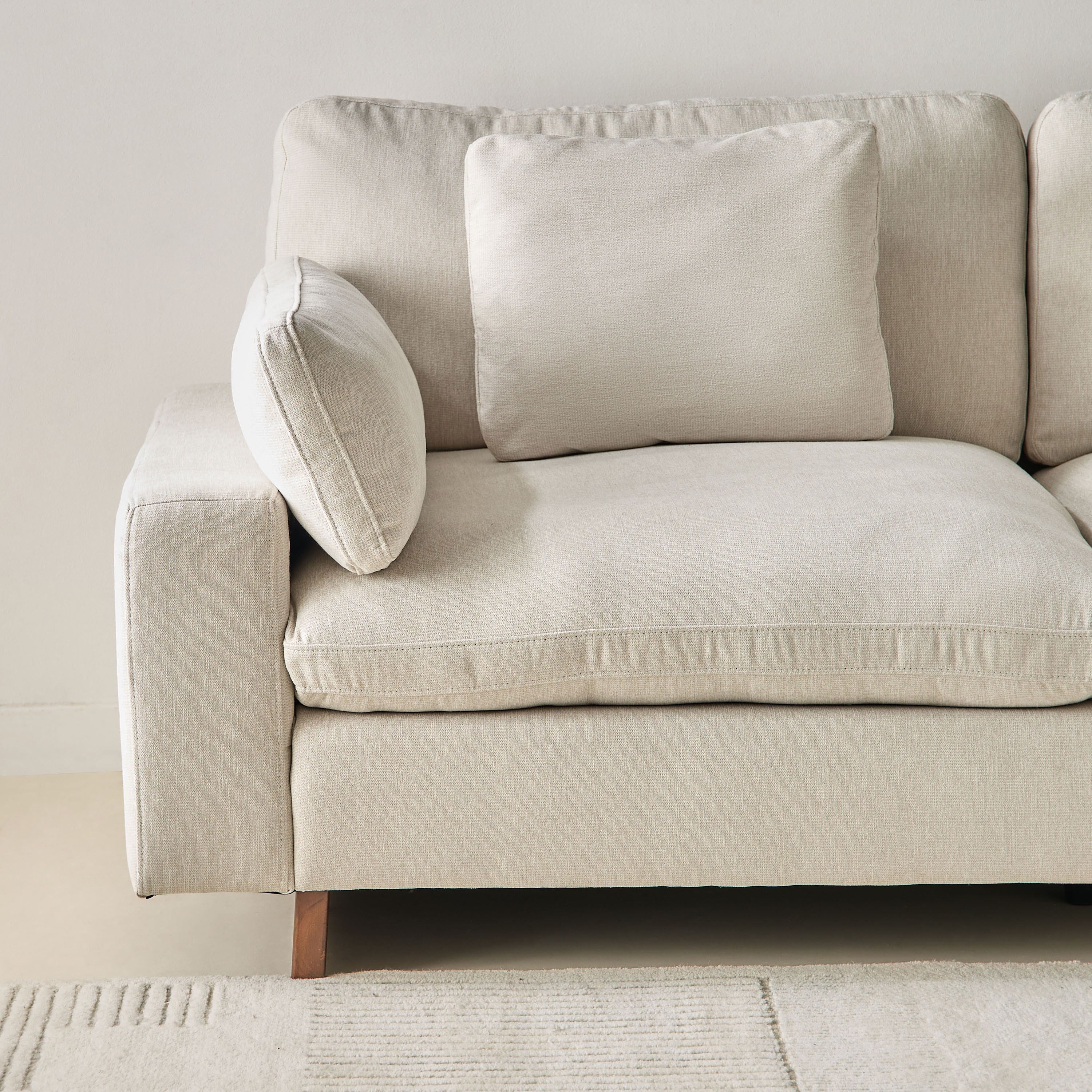 كنبة قماش 3 مقاعد مع وسادتين للخصر ووسادتين للرأس من فرانسيسكو-hbxlivingroom-sofasandarmchairs-sofas-image-6