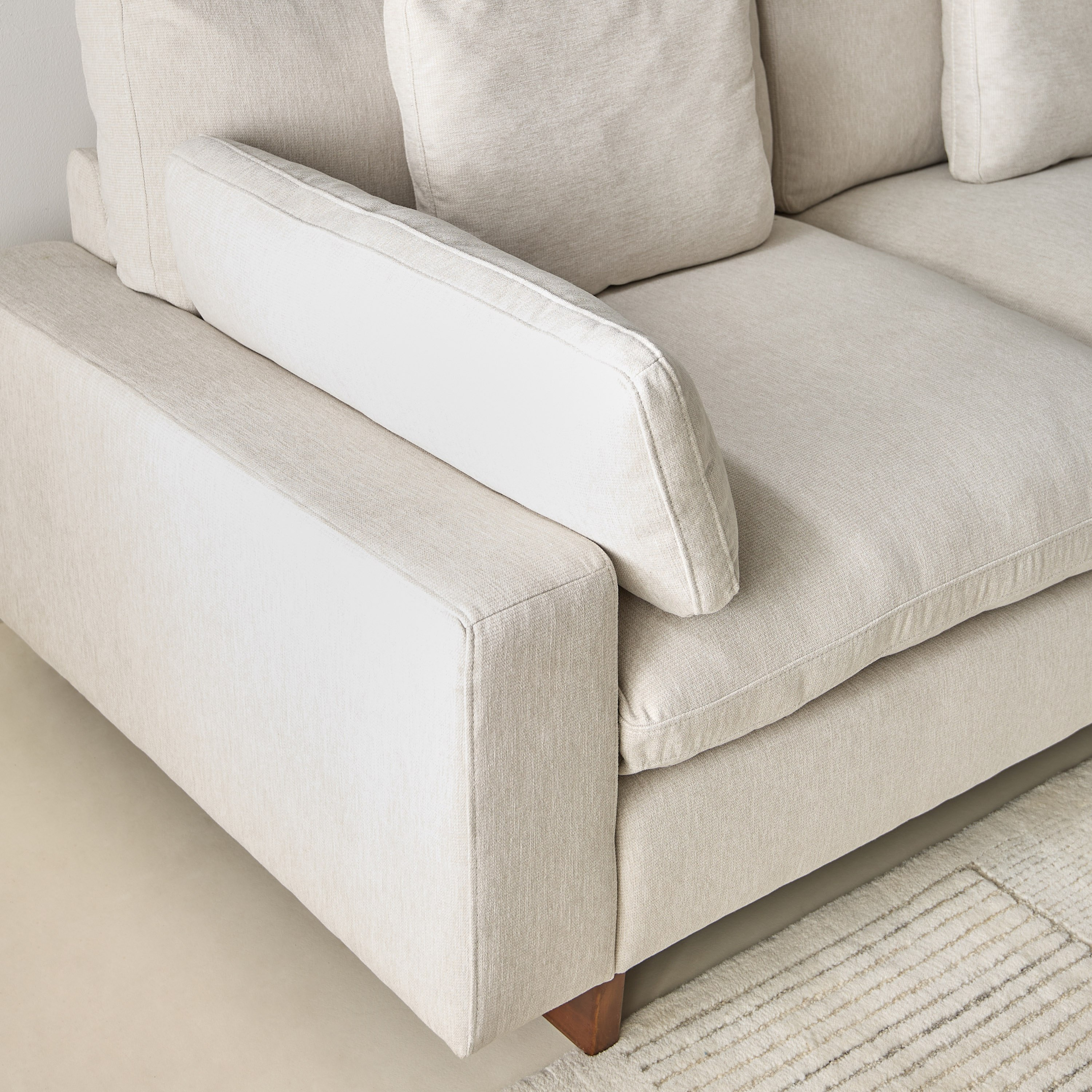 كنبة قماش 3 مقاعد مع وسادتين للخصر ووسادتين للرأس من فرانسيسكو-hbxlivingroom-sofasandarmchairs-sofas-image-7
