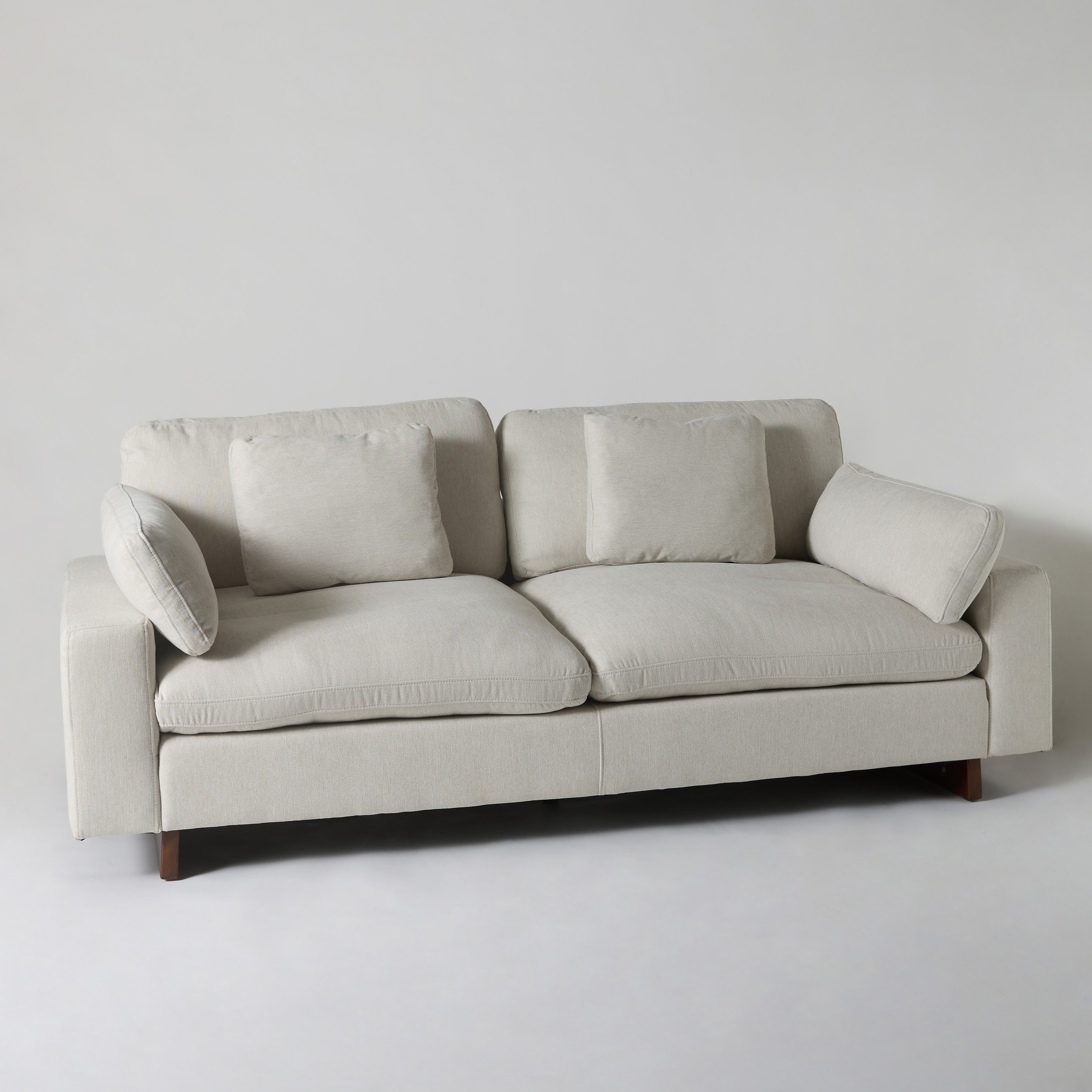 كنبة قماش 3 مقاعد مع وسادتين للخصر ووسادتين للرأس من فرانسيسكو-hbxlivingroom-sofasandarmchairs-sofas-image-11