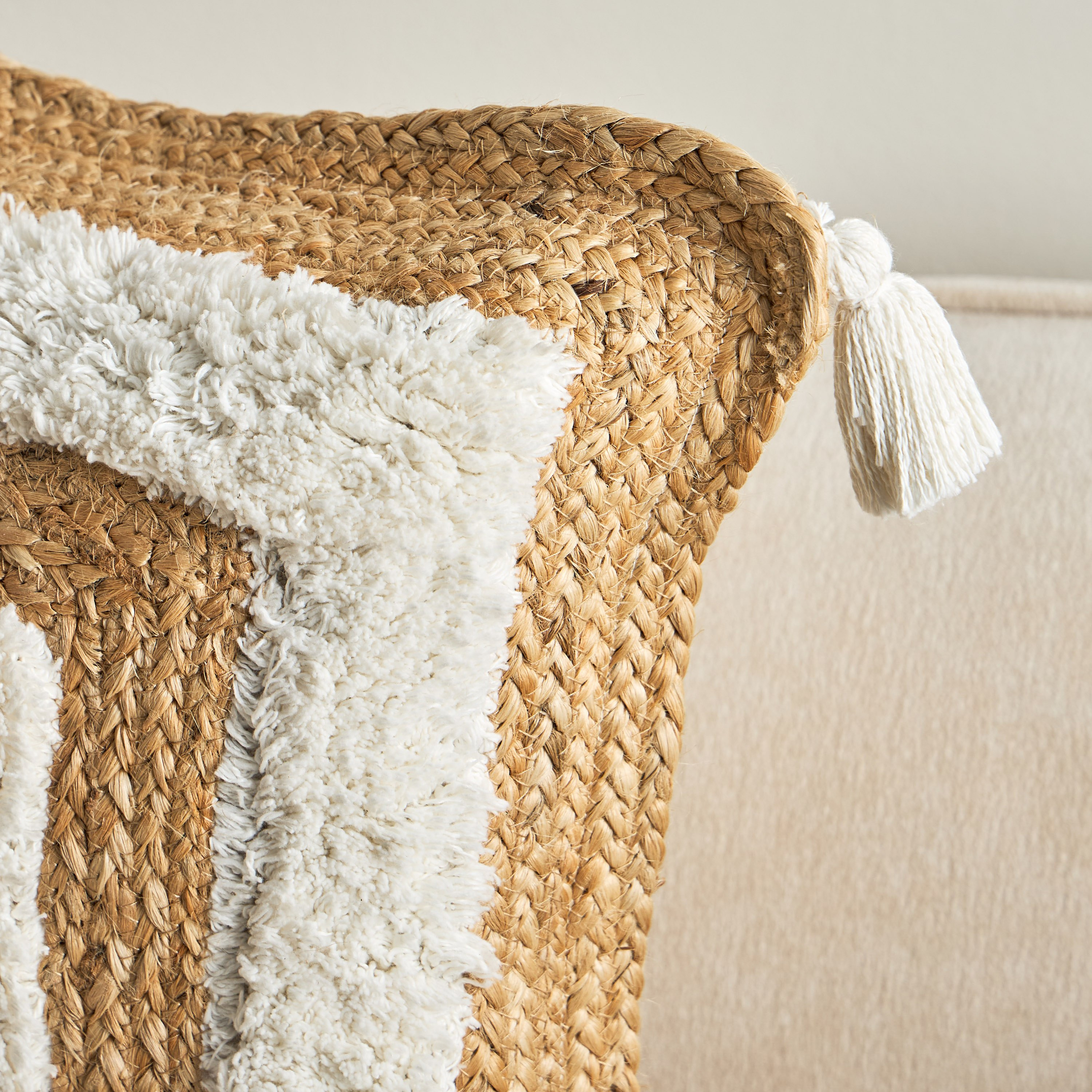 وسادة محشوة بالجوت مصنوعة يدوياً من إيكو ميدتاون - 50x50 سم-hbxlivingroom-furnishings-cushionsandcovers-filledcushions-image-2