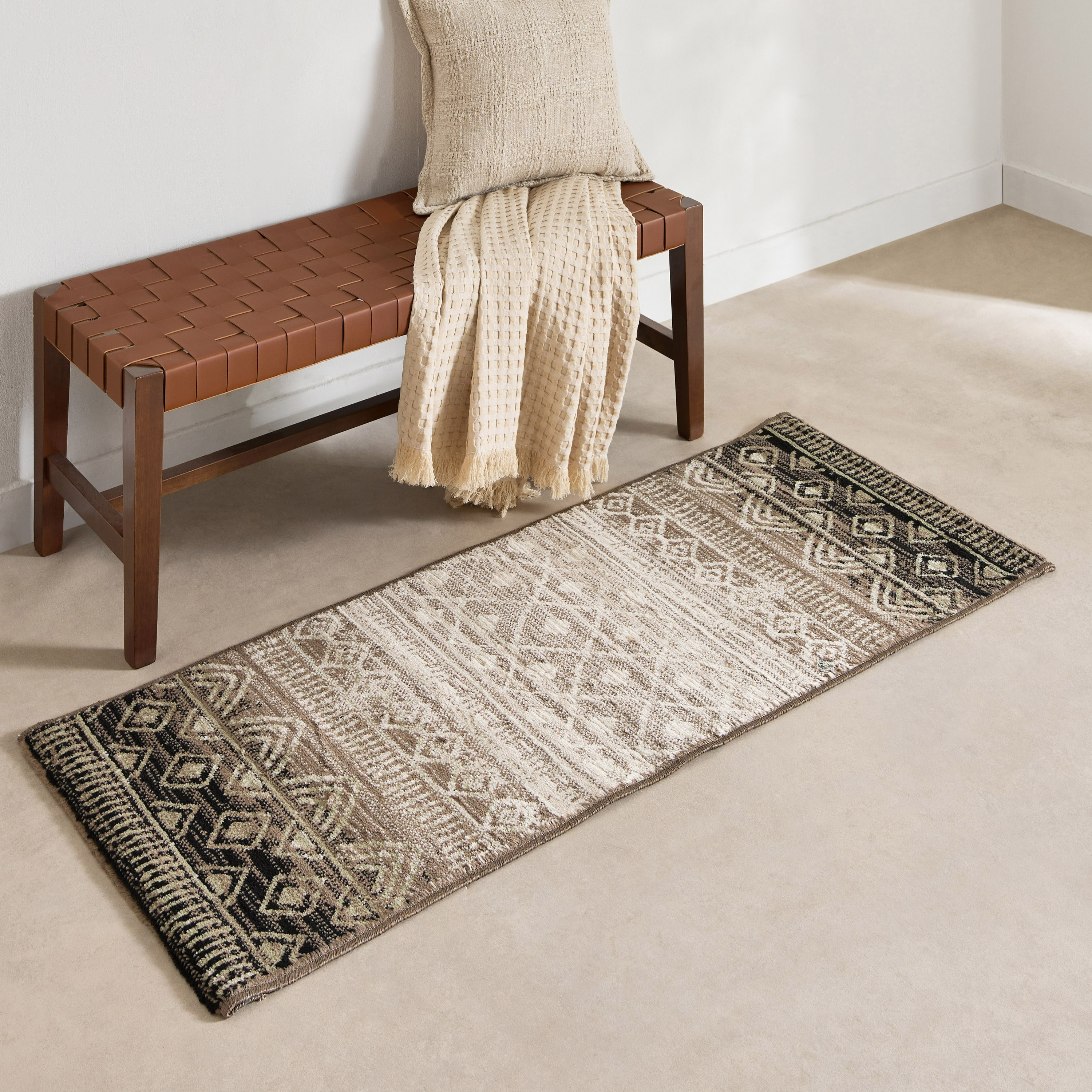 سجادة بولي بروبيلين مقاومة للبقع هينجي من ماهرين - 60x150 سم-hbxdecorandfurnishings-floorcoverings-rugs-image-1