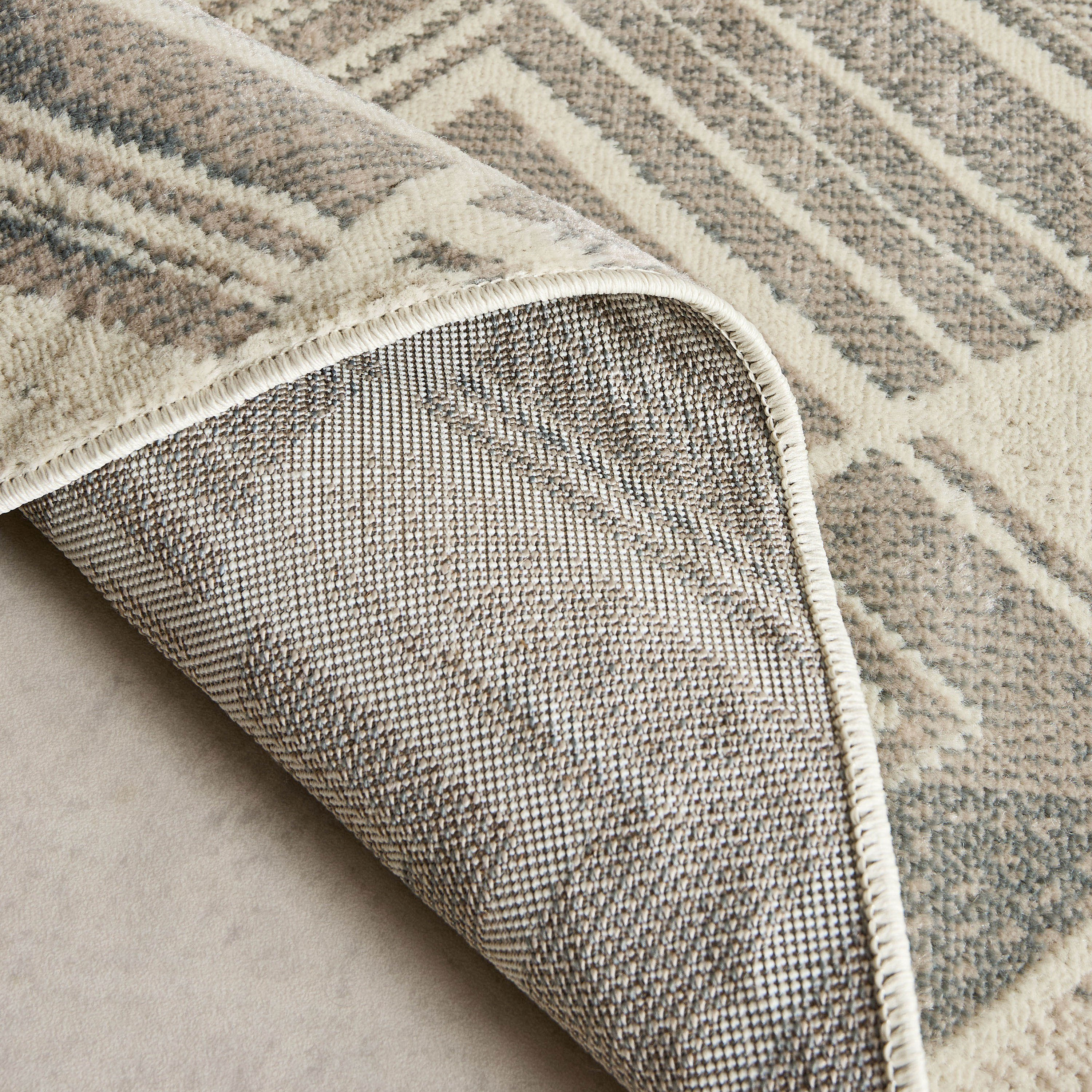 Mahreen Bloom Stain Resistant Polypropylene Rug - 150x200 cm-hbxdecorandfurnishings-floorcoverings-rugs-image-4