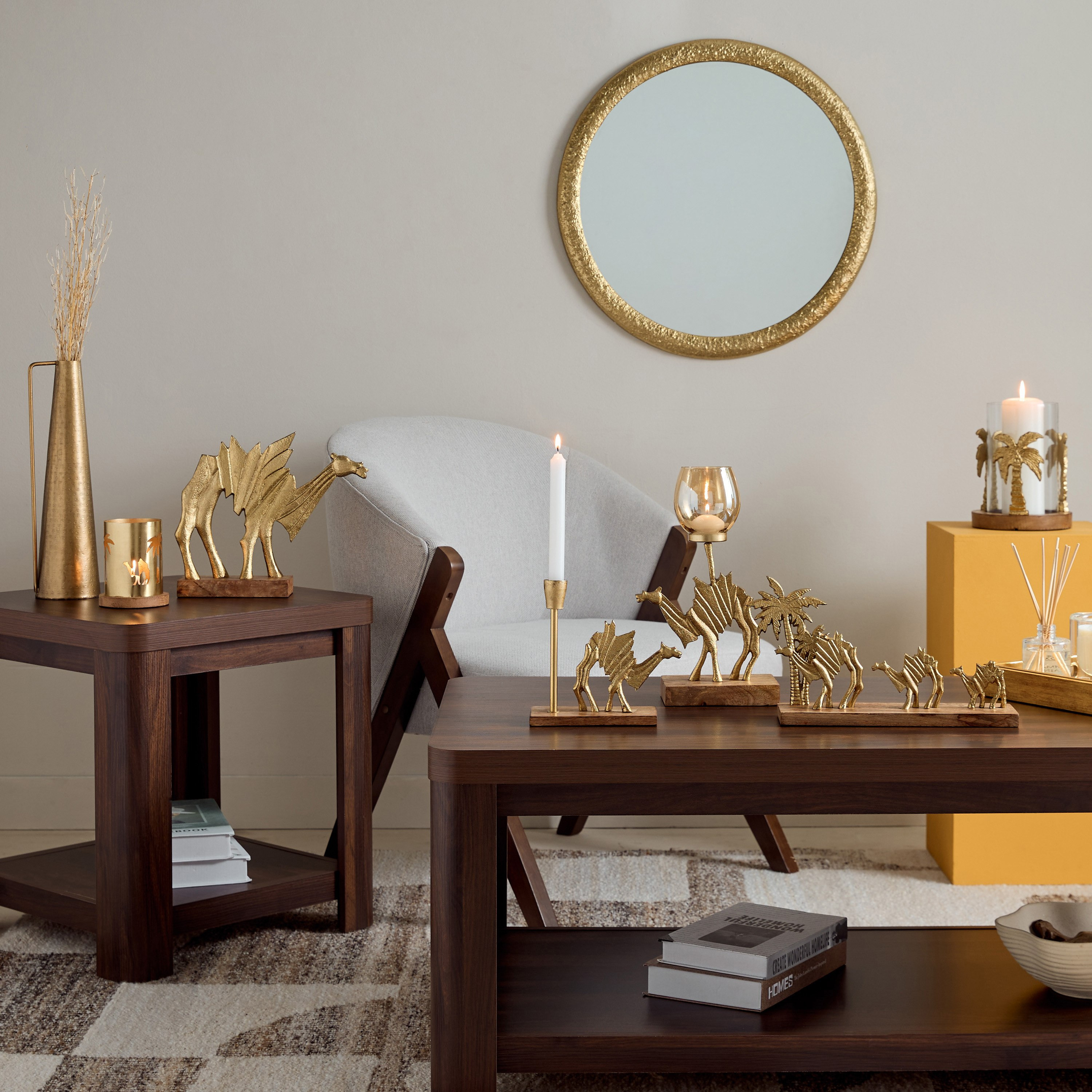 زينة طاولة بتصميم جمل ألومنيوم مع قاعدة خشب من رايون - 31.5x7.5x24 سم-hbxhomeware-homedecor-figurinesandornaments-image-4