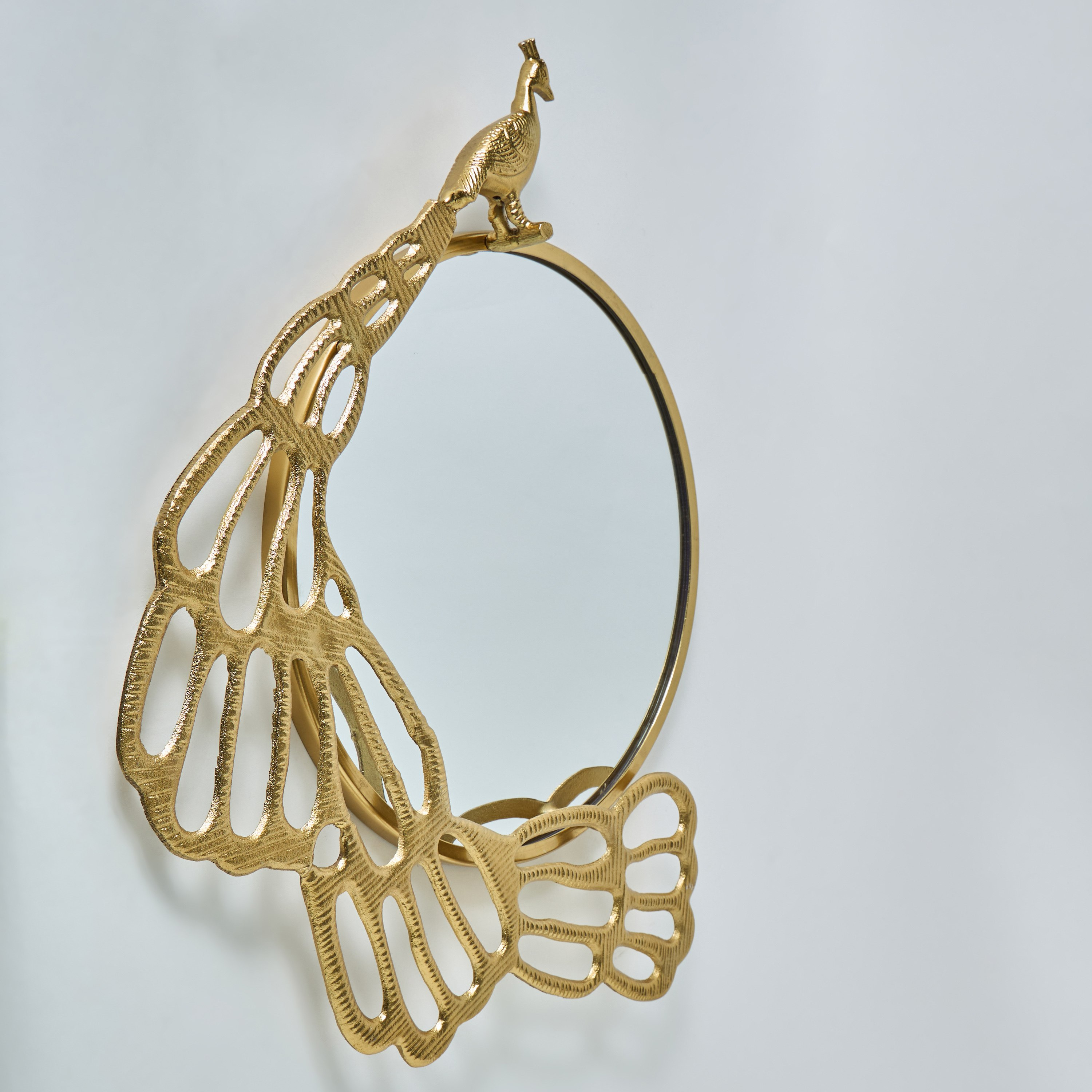 مرآة ديكور ألومنيوم على شكل طاووس من رايون- 63x67x4.5 سم-hbxhomeware-hbxdecorandfurnishings-image-5