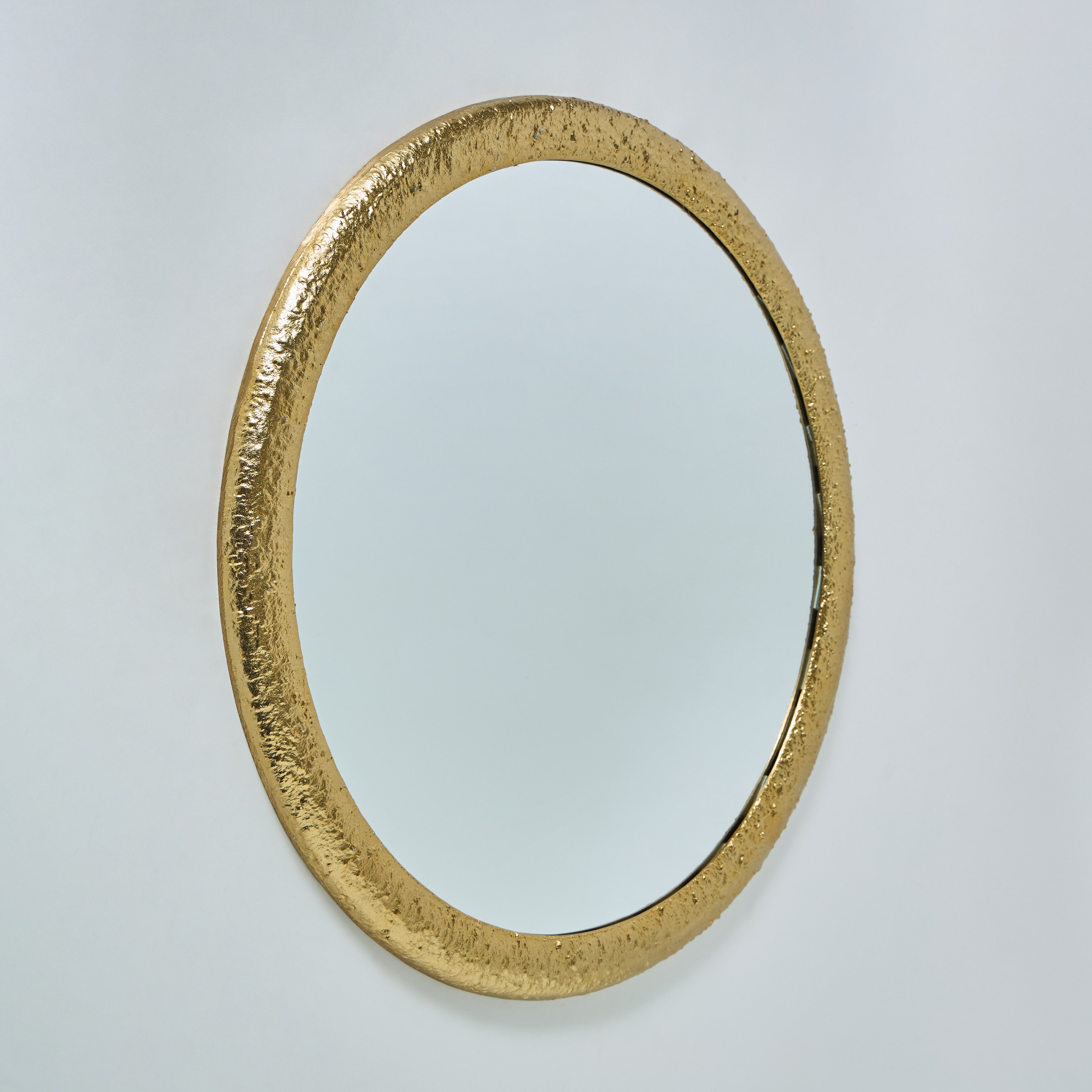مرآة مستديرة ألومنيوم فاخرة من رايون - 61.5 × 61.5 × 2.5 سم-hbxhomeware-hbxdecorandfurnishings-image-5