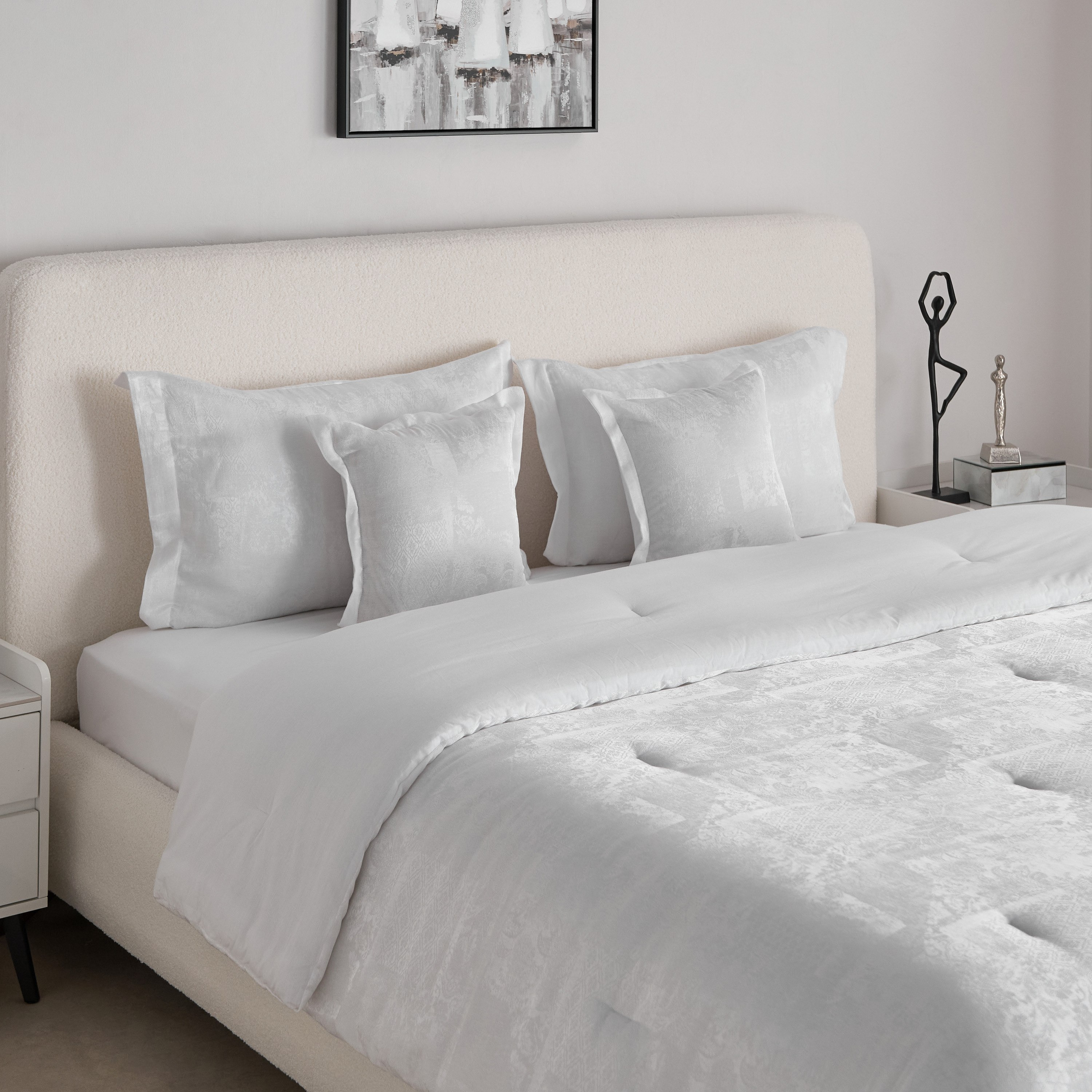 Whitebliss Ornate 5-Piece Jacquard King Comforter Set - 220x240 cm-hbxhomeware-hbxbedroom-image-1