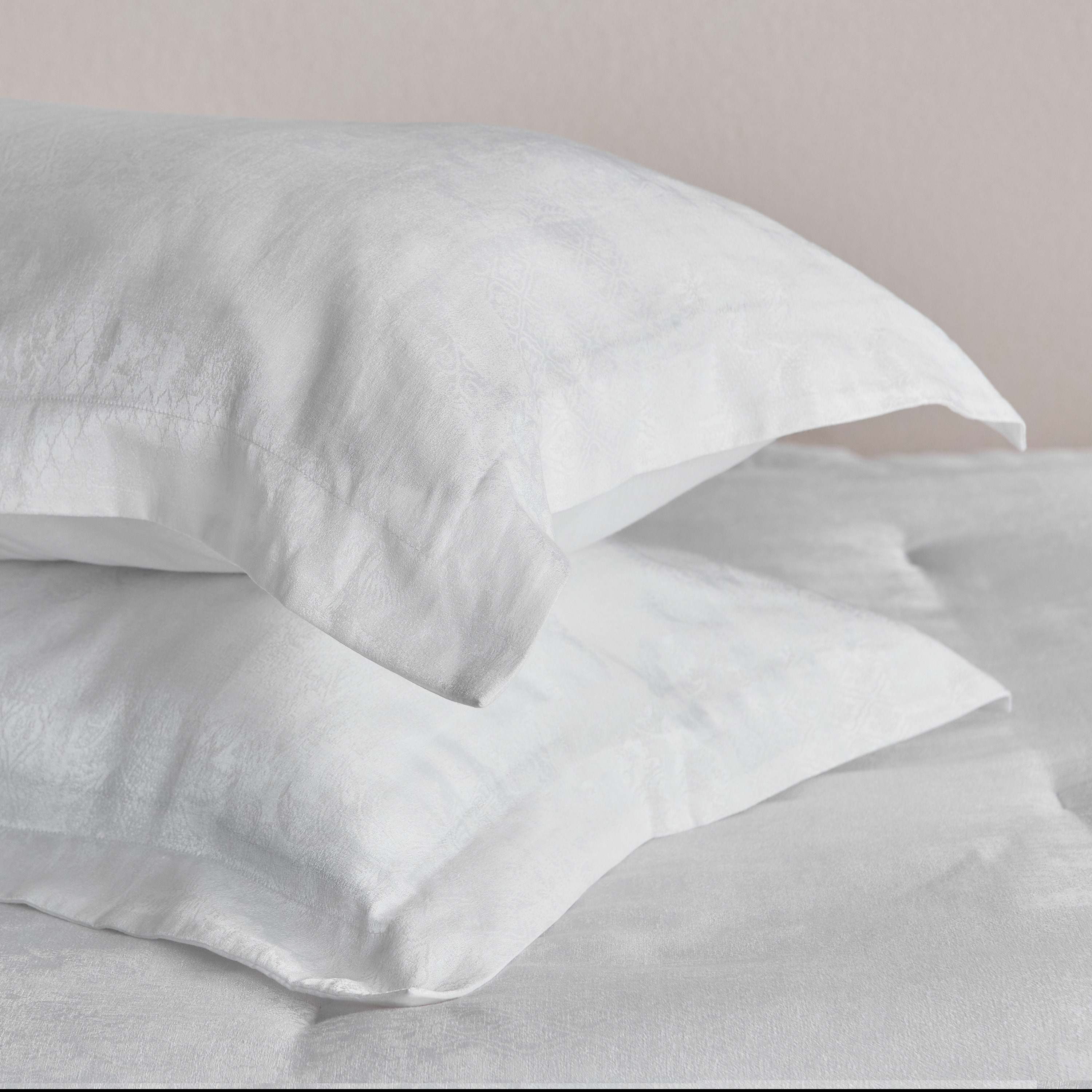 Whitebliss Ornate 5-Piece Jacquard King Comforter Set - 220x240 cm-hbxhomeware-hbxbedroom-image-7