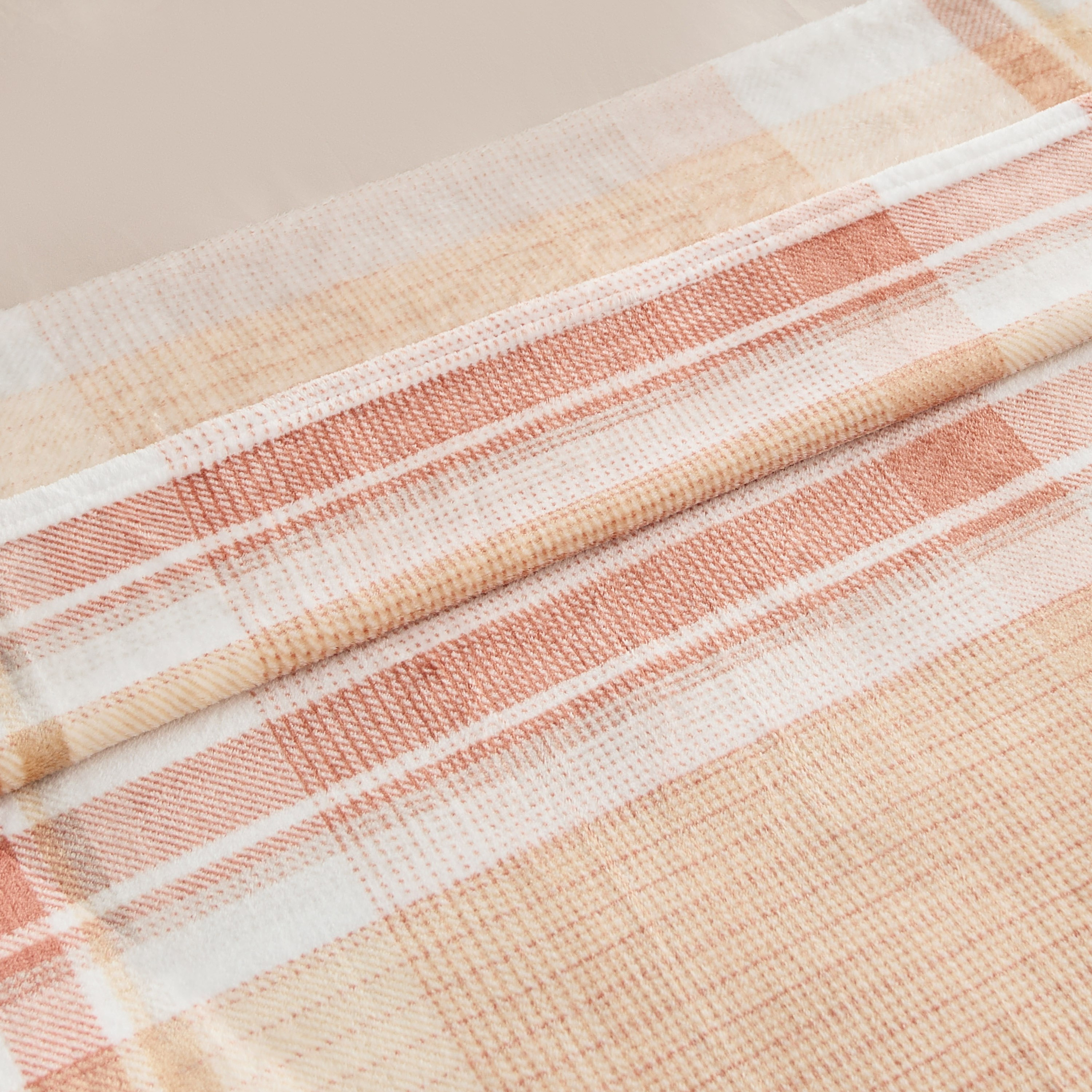 بطانية فلانيل توين بطبعات سيث من ماتريكس - 140x200 سم-hbxhomeware-hbxbedroom-image-3