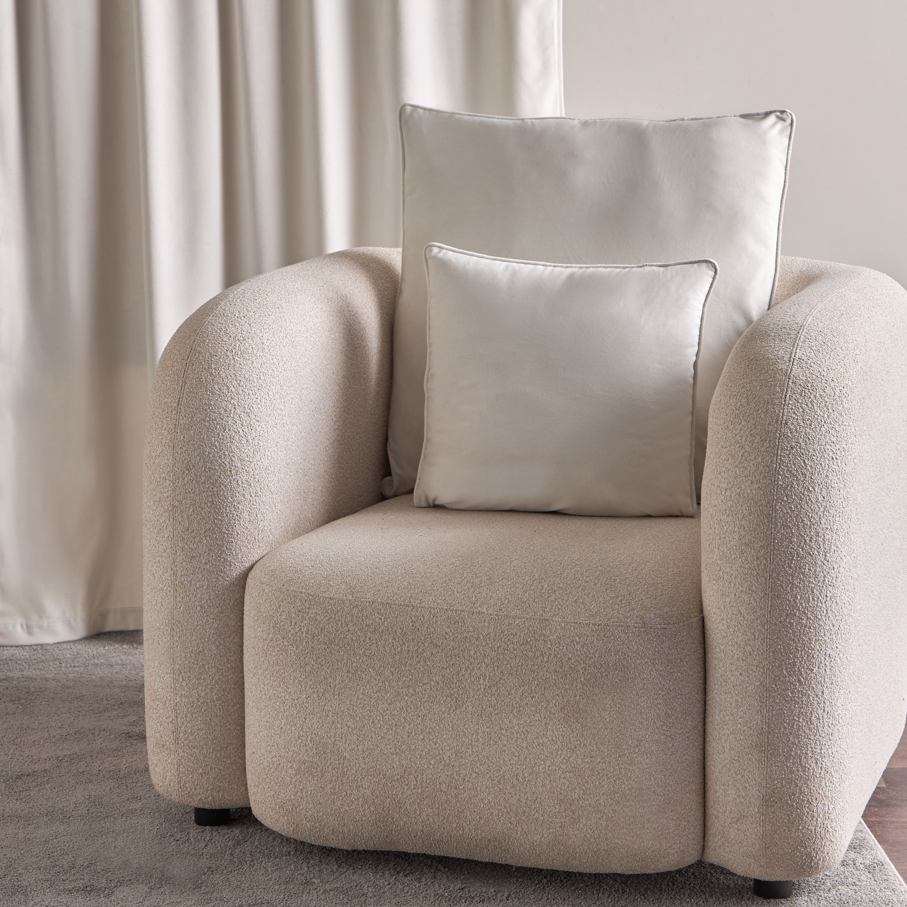 وسادة محشوة من دوف - 65x65 سم-hbxhomeware-hbxbedroom-image-4
