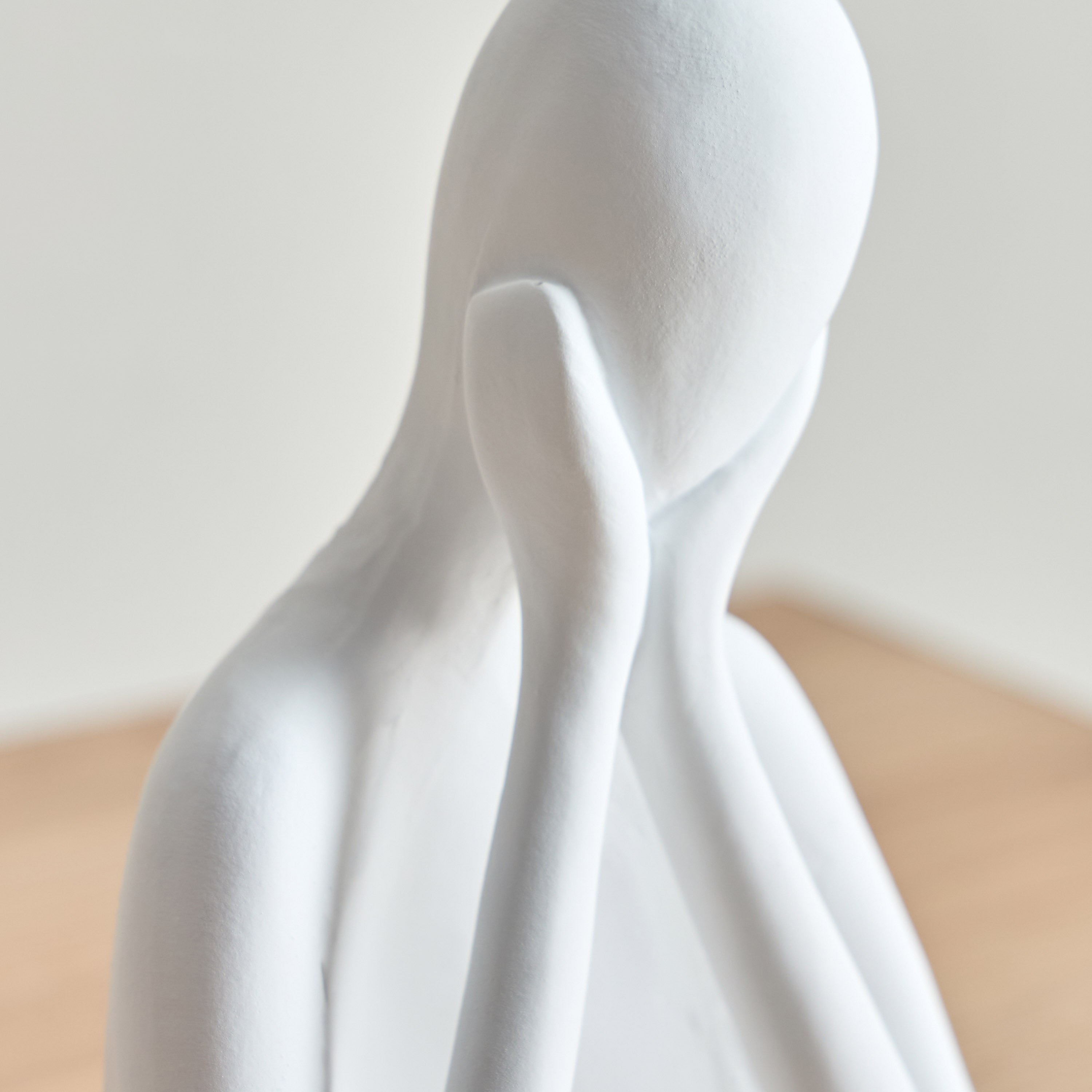 قطعة ديكور بولي ريزين من رين - 11x7.5x17.5 سم-hbxhomeware-homedecor-figurinesandornaments-image-3