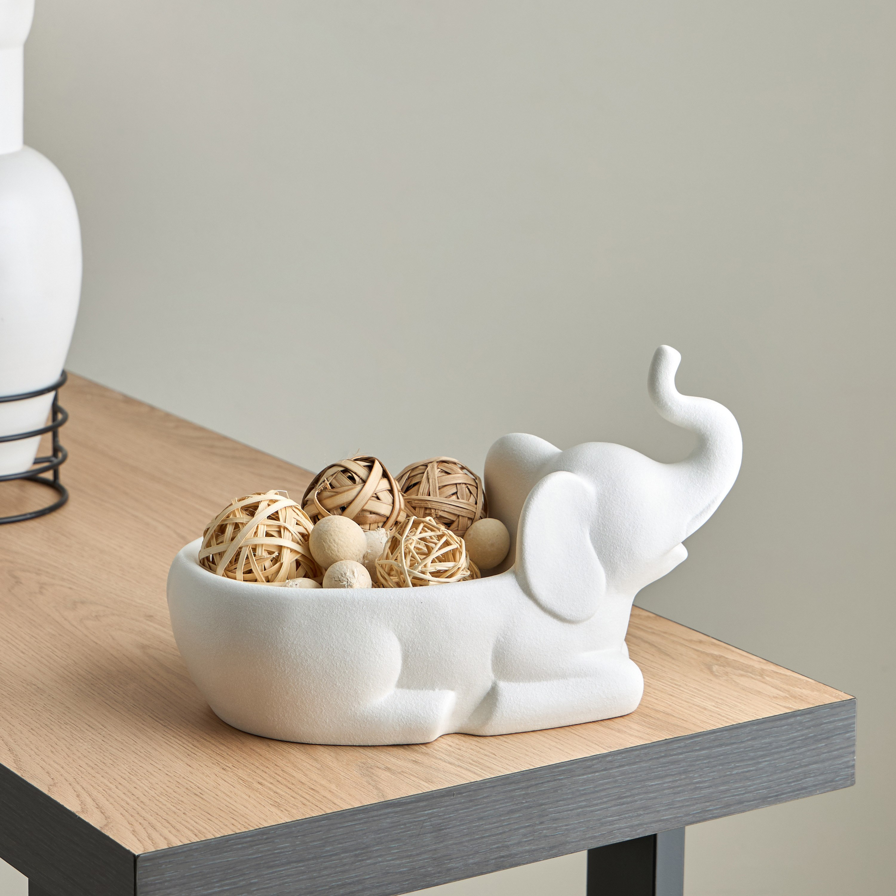 صحن ديكور صغير بتصميم فيل سيراميك وبوليريسين من رين - 28x16x17 سم-hbxhomeware-hbxdecorandfurnishings-image-1