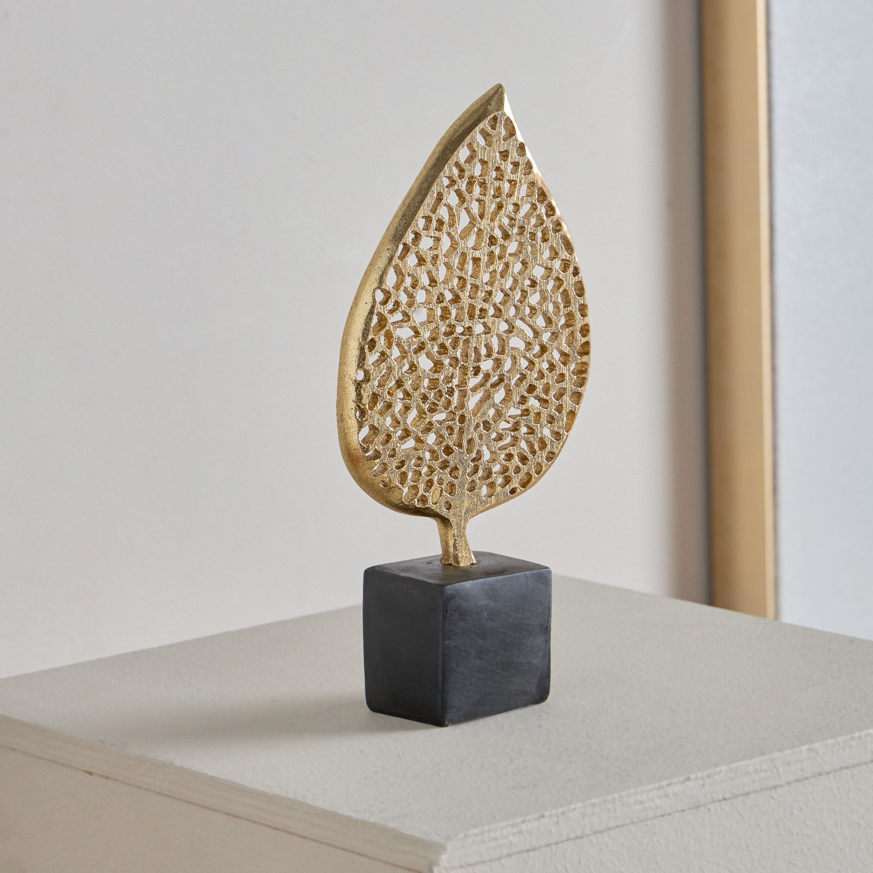 زينة ديكور ورقة شجر من البولي ريزين من رين - 11.5x4.5x24 سم-hbxhomeware-homedecor-figurinesandornaments-image-1