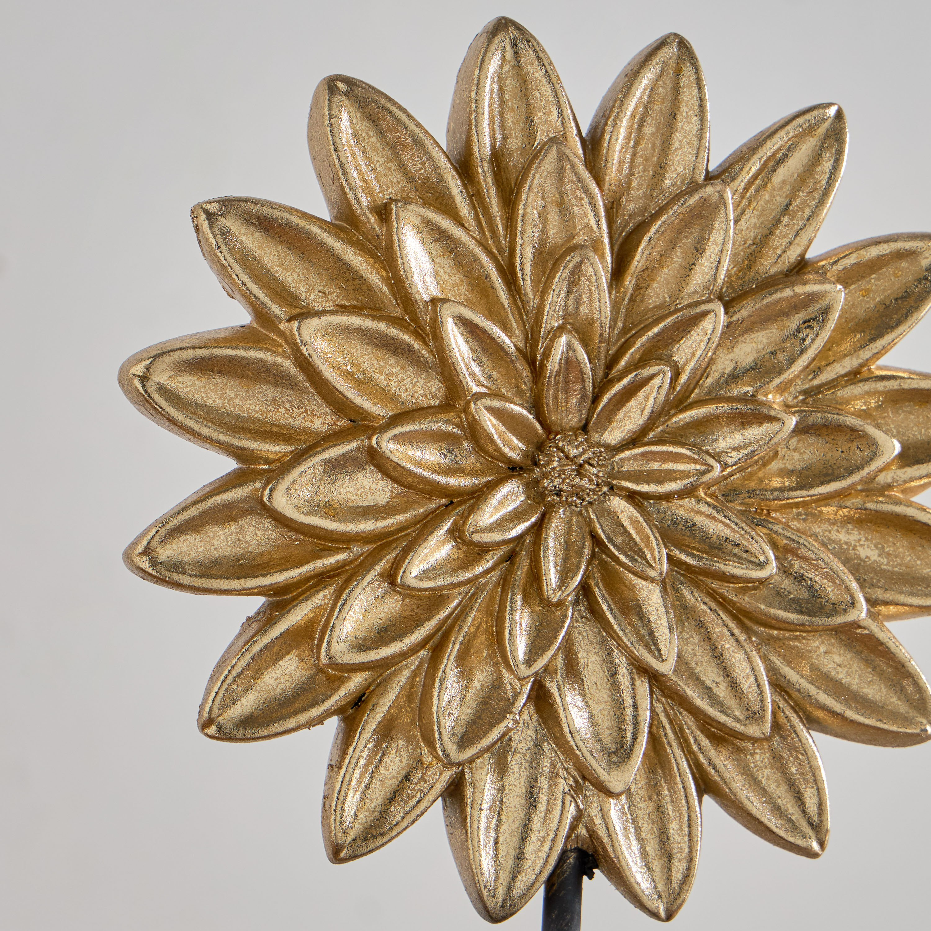 زهرة على حامل منزلي من رين - 17x6.5x30 سم-hbxhomeware-homedecor-figurinesandornaments-image-3