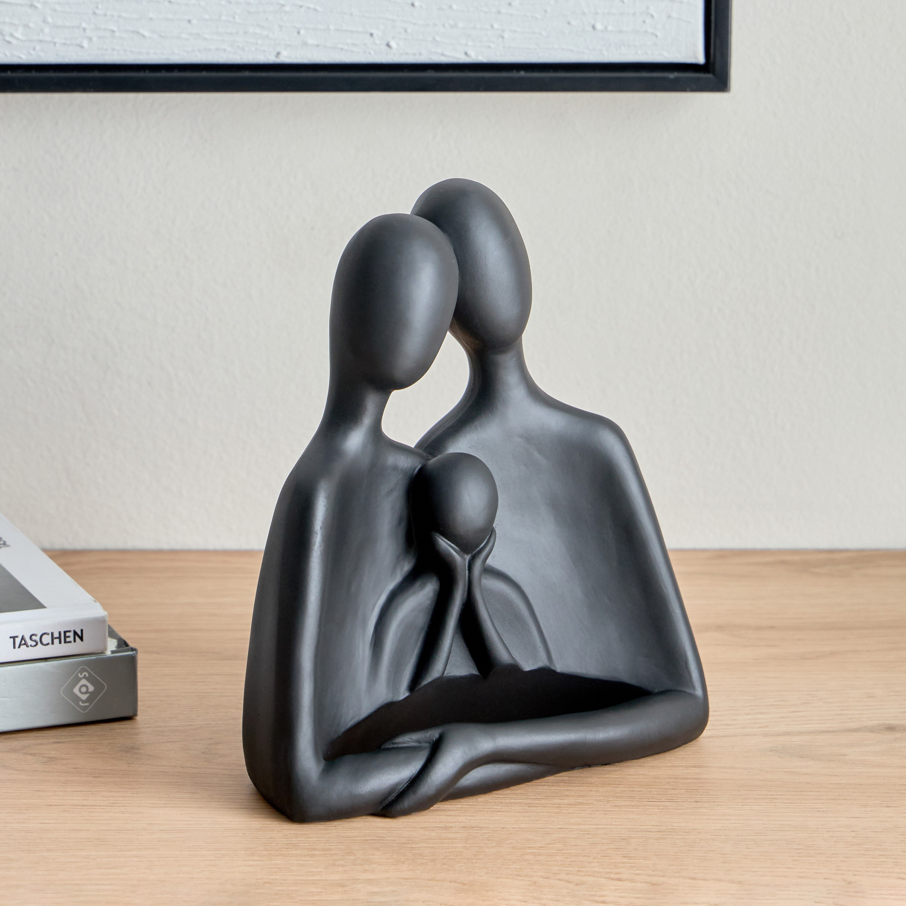 قطعة ديكور أسرة بولي ريزين من رين - 19x10x21.5 سم-hbxhomeware-homedecor-figurinesandornaments-image-1