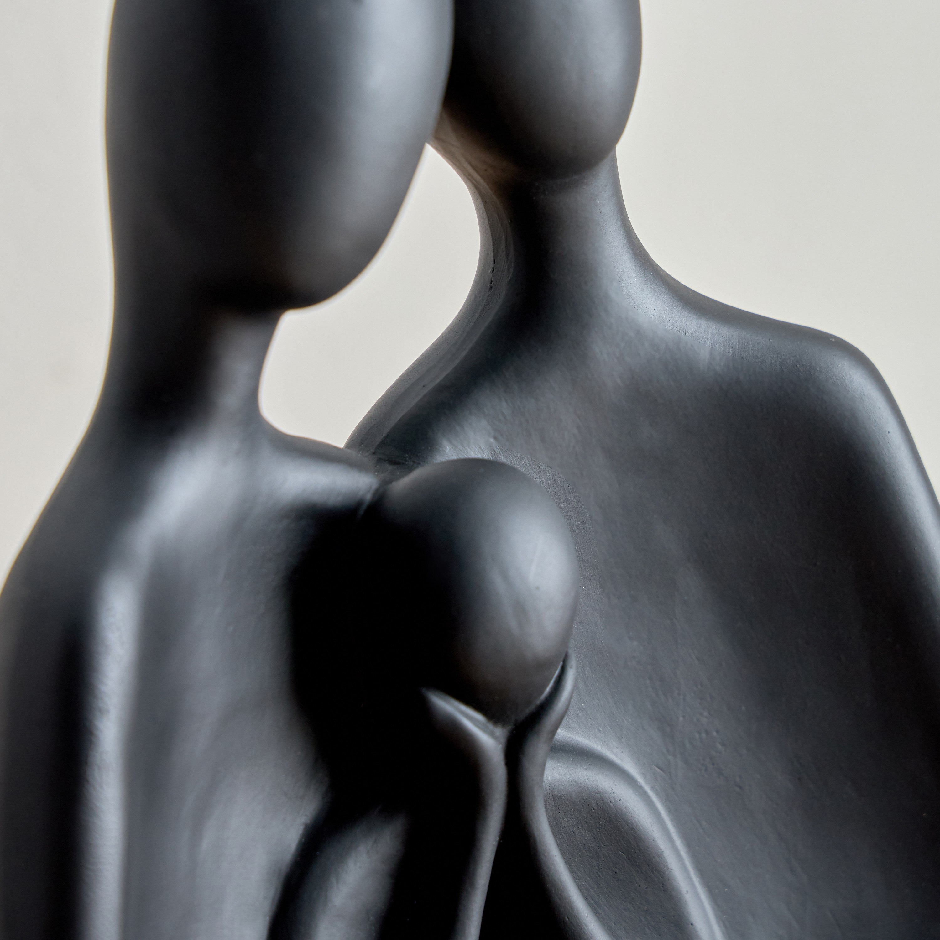 قطعة ديكور أسرة بولي ريزين من رين - 19x10x21.5 سم-hbxhomeware-homedecor-figurinesandornaments-image-3