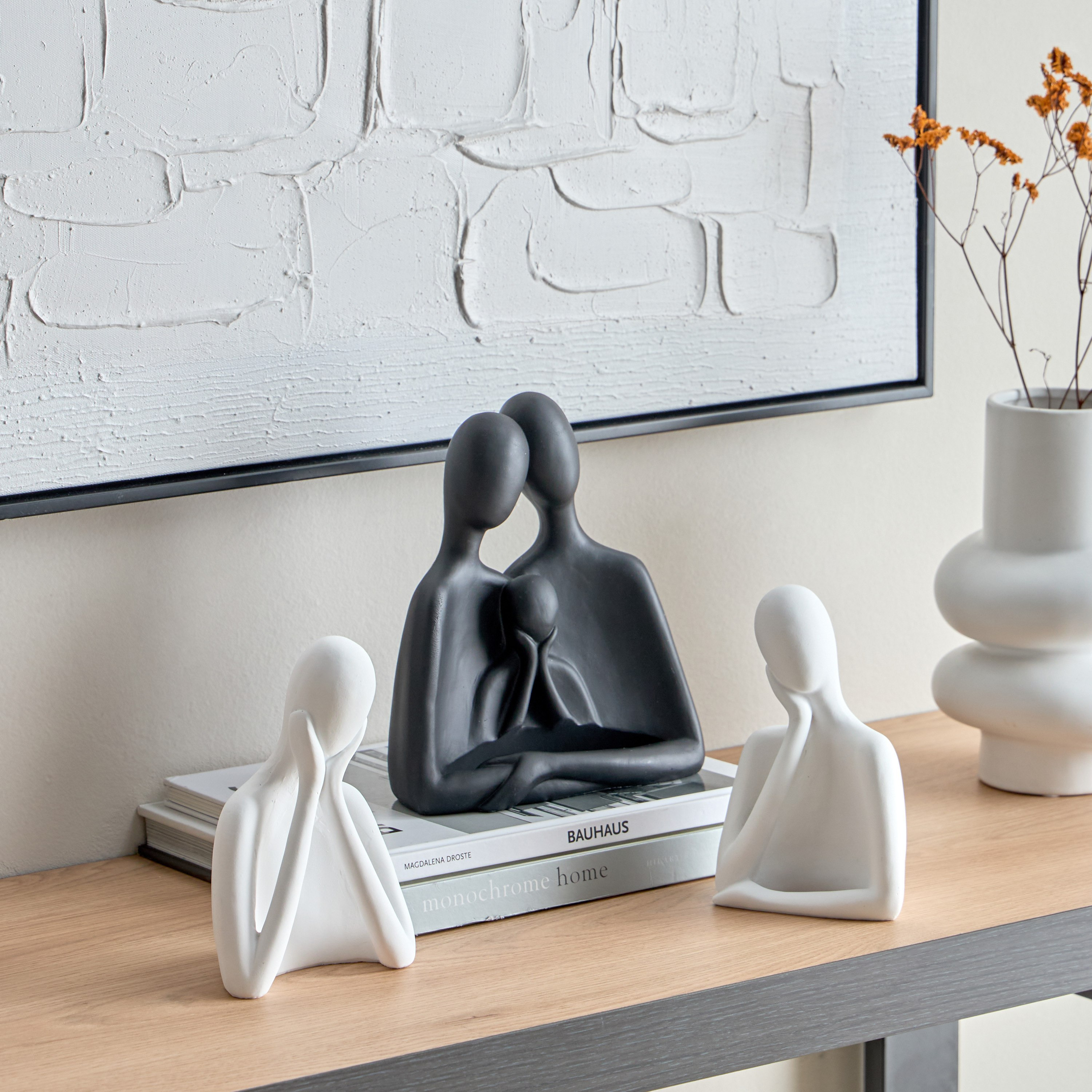 قطعة ديكور أسرة بولي ريزين من رين - 19x10x21.5 سم-hbxhomeware-homedecor-figurinesandornaments-image-4