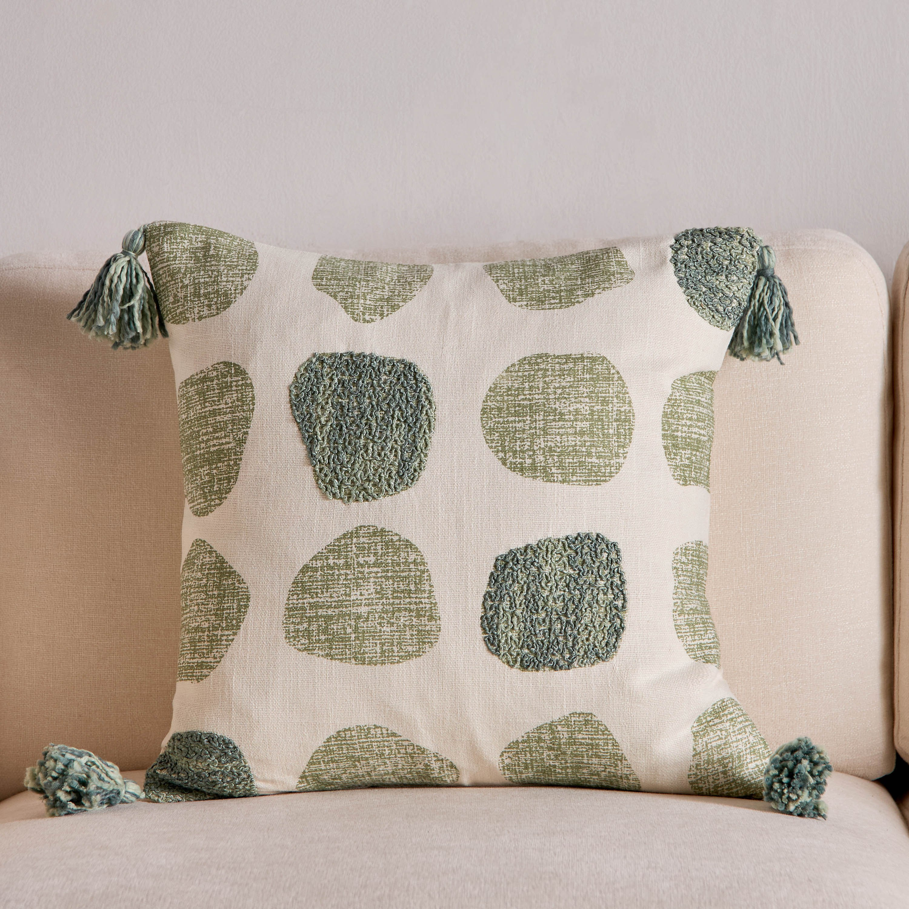 غطاء وسادة دائري كبير بنمط مقع من لاش- 45 × 45 سم-hbxhomeware-hbxbedroom-image-1