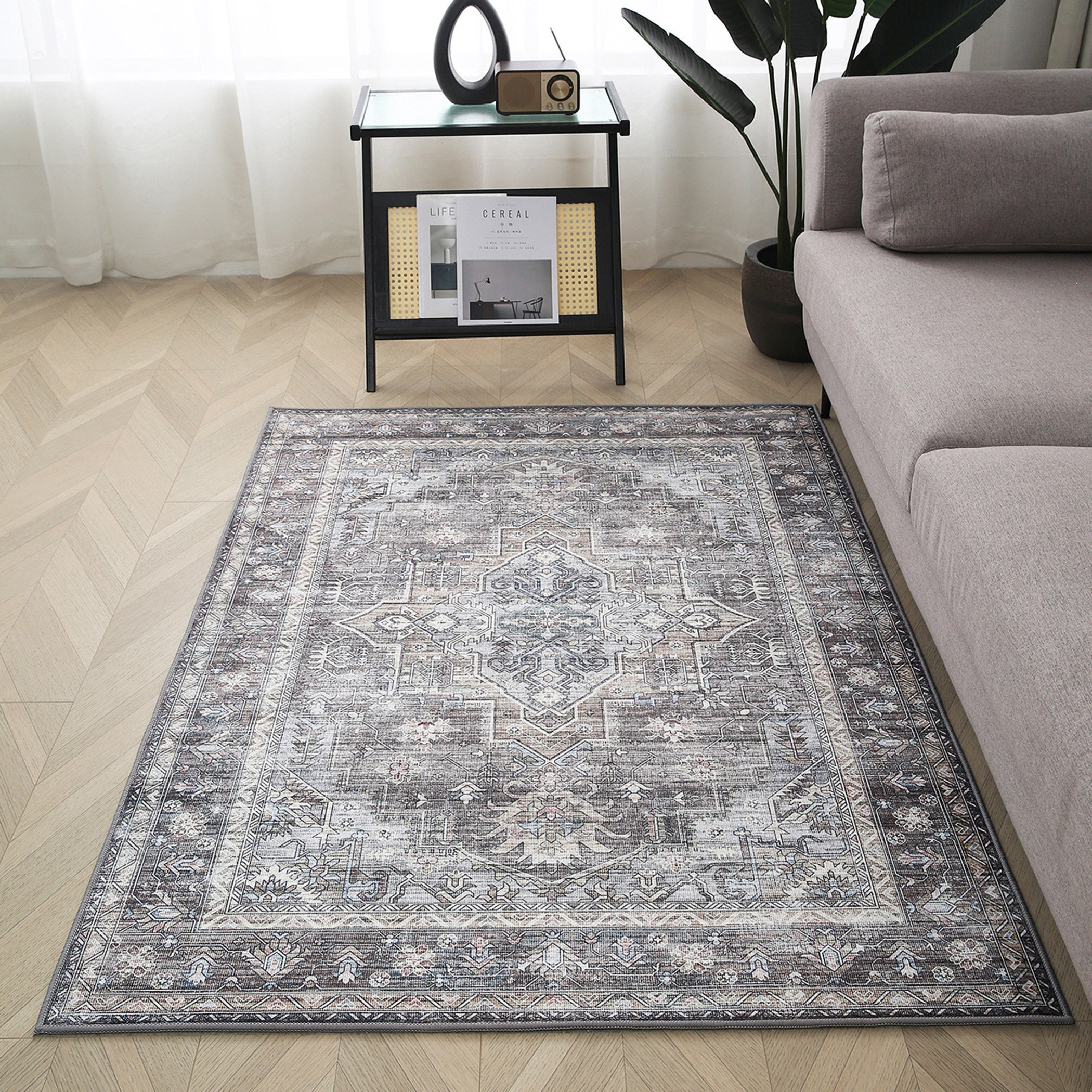 سجادة شنيل بطبعات من كلايد - 110x160 سم-hbxdecorandfurnishings-floorcoverings-rugs-image-1