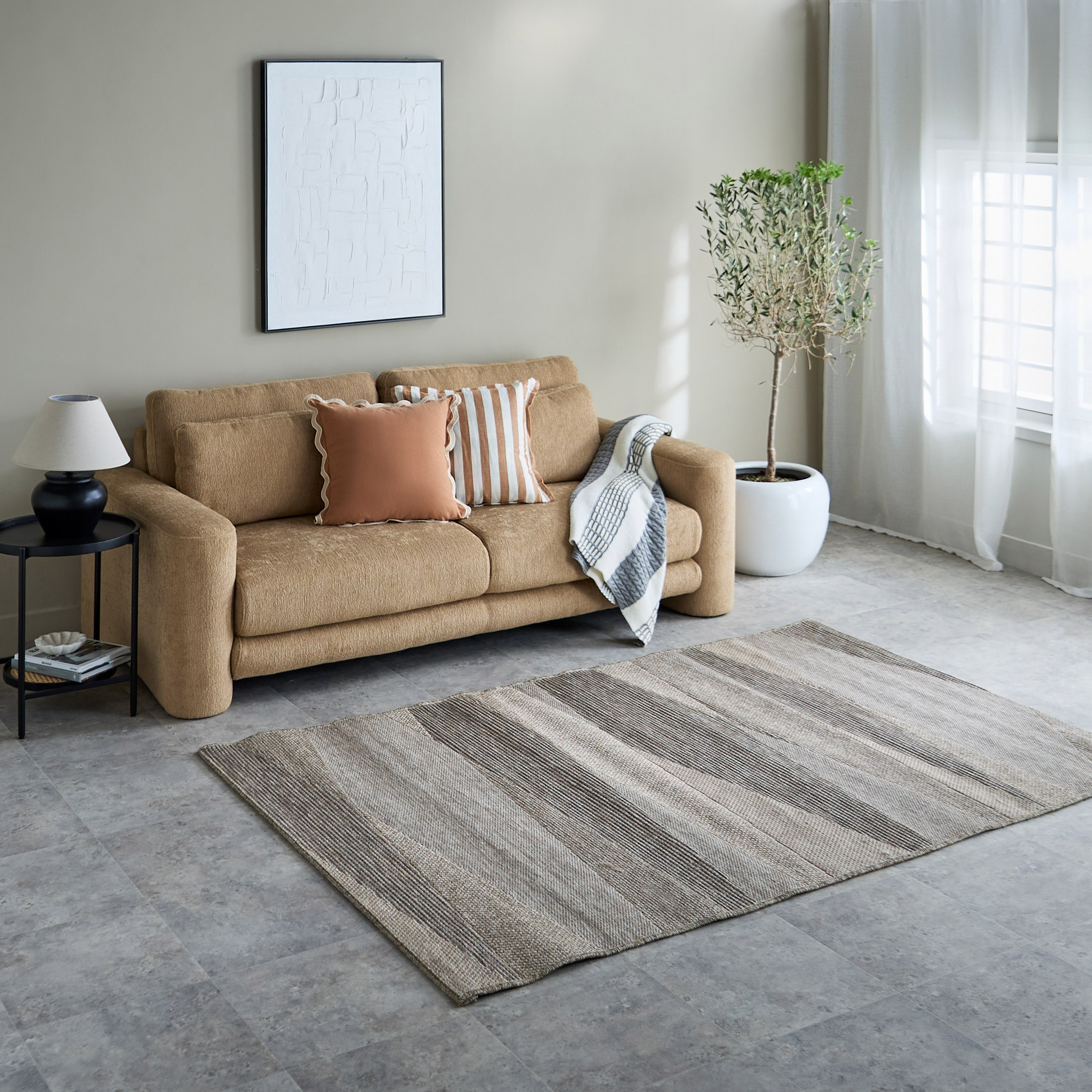 سجادة من البولي بروبيلين للمساحات الخارجية من أوريا - 240x360 سم-hbxdecorandfurnishings-floorcoverings-rugs-image-1