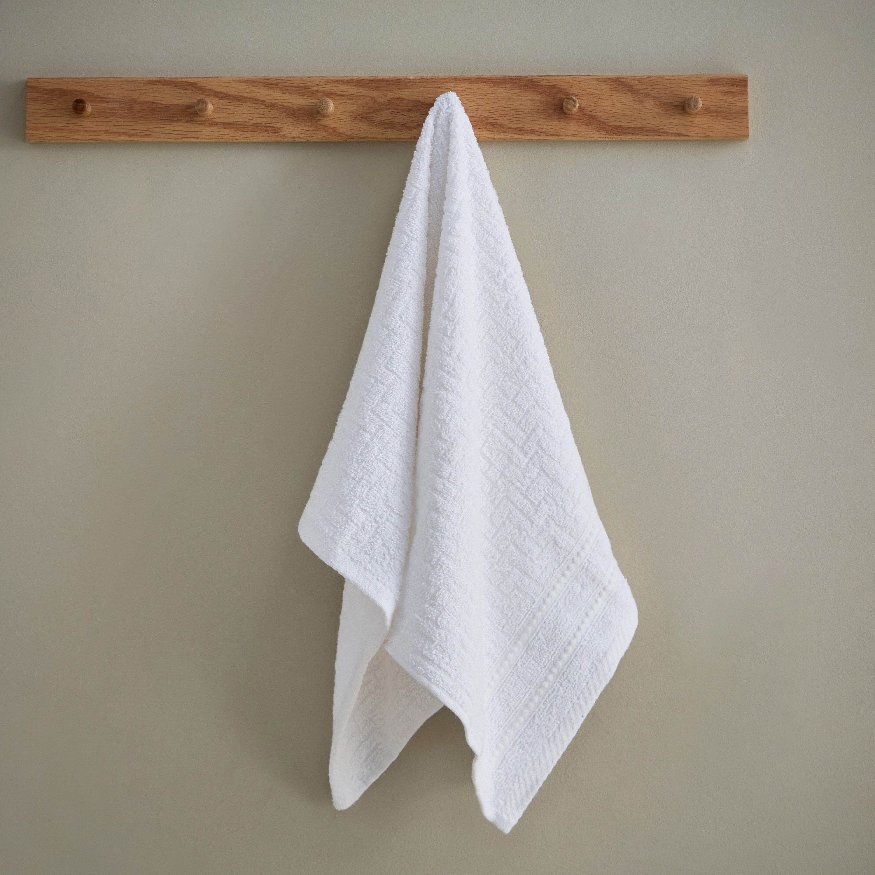 منشفة يد قطن بارزة الملمس من أتلانتا - 40×70 سم-hbxbathroom-bathroomtextiles-image-1