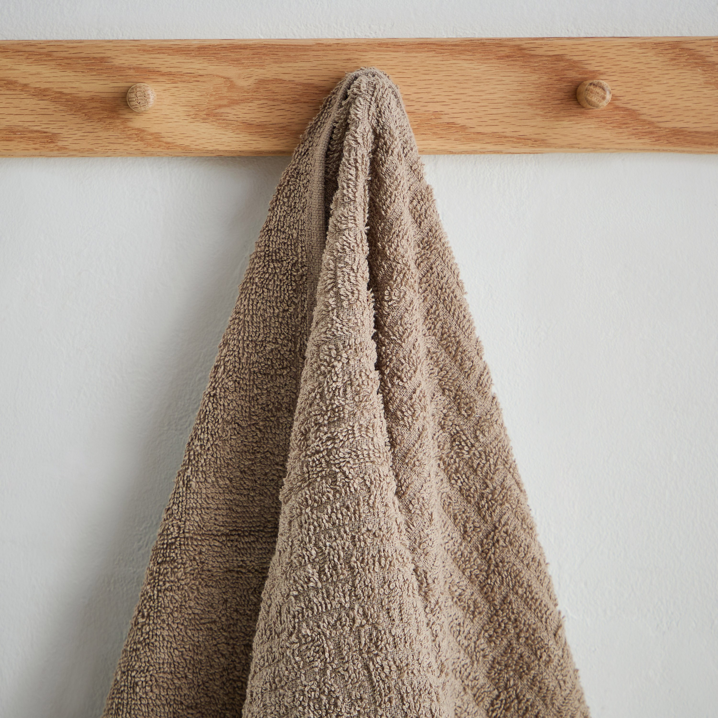 Atlanta Textured Cotton Hand Towel - 40x70 cm-hbxbathroom-bathroomtextiles-image-2