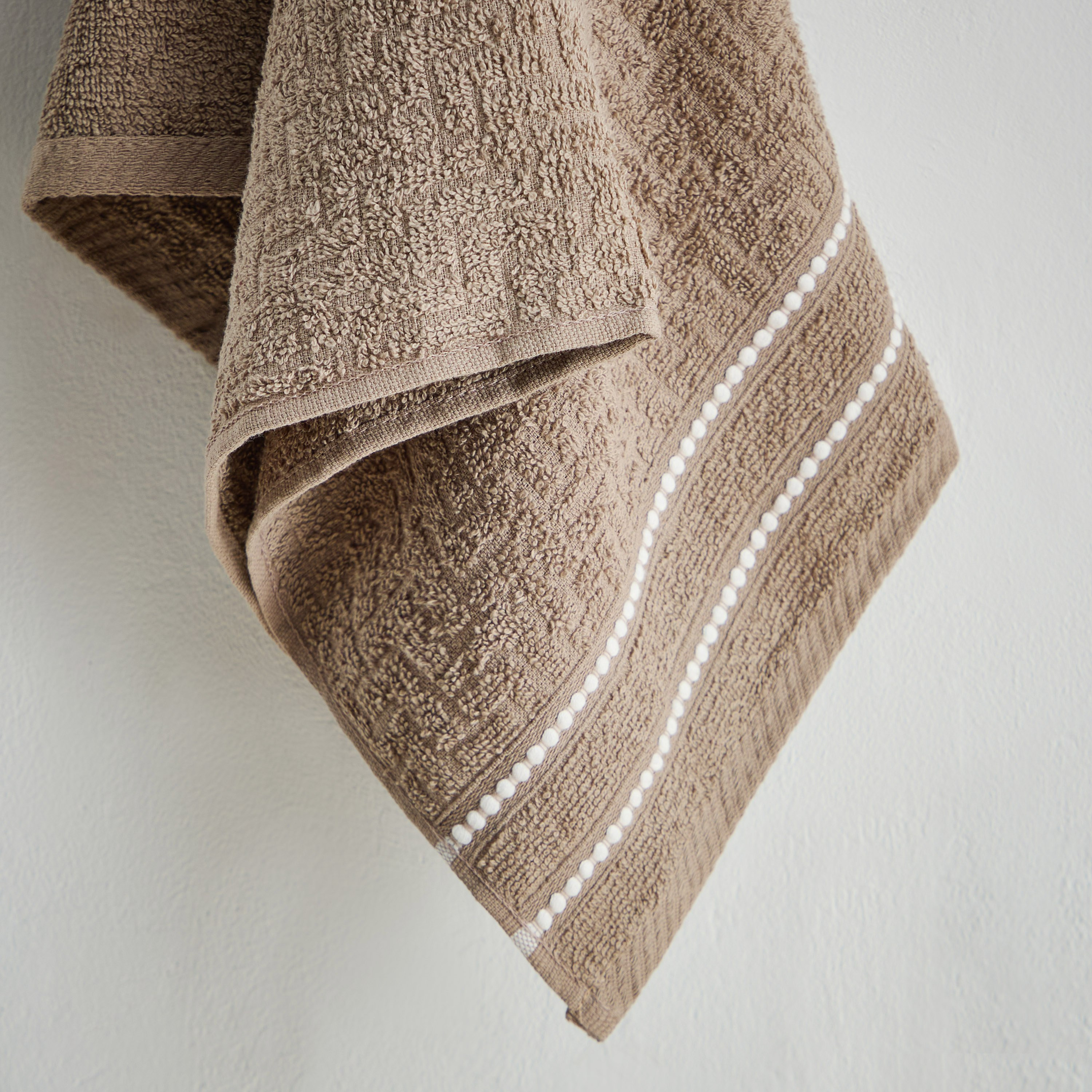 Atlanta Textured Cotton Hand Towel - 40x70 cm-hbxbathroom-bathroomtextiles-image-3