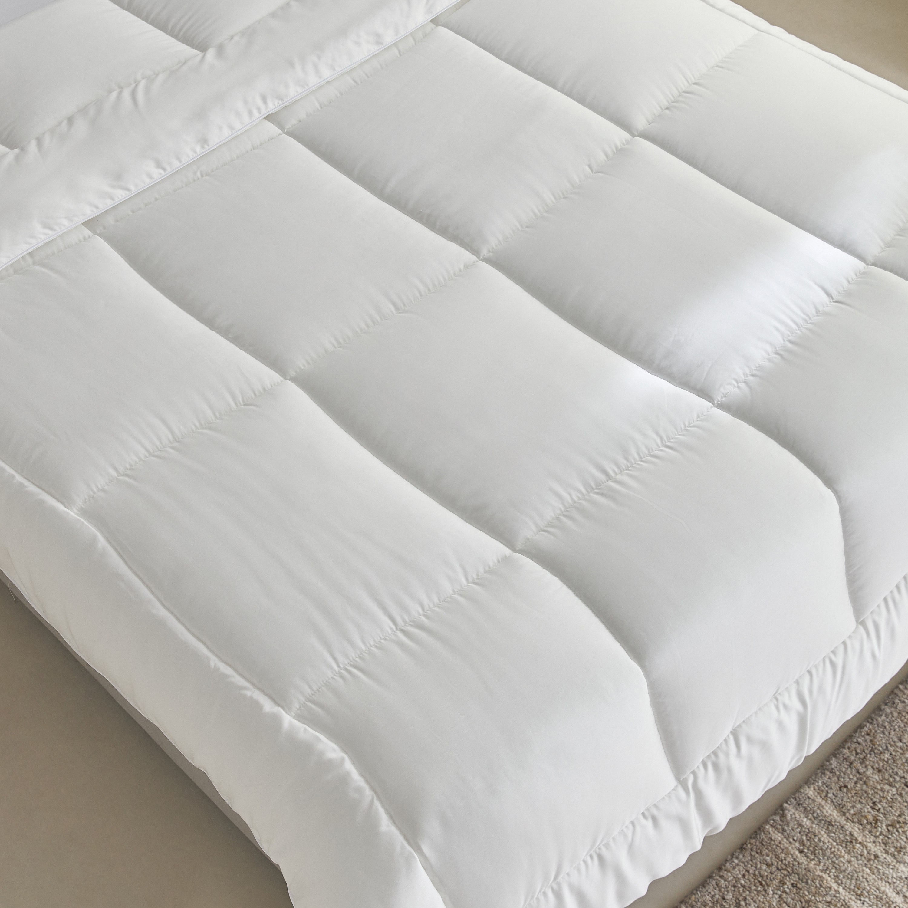 لحاف داخلي توين لاكجري من تينسل بليس - 150x220 سم-hbxhomeware-hbxbedroom-image-3