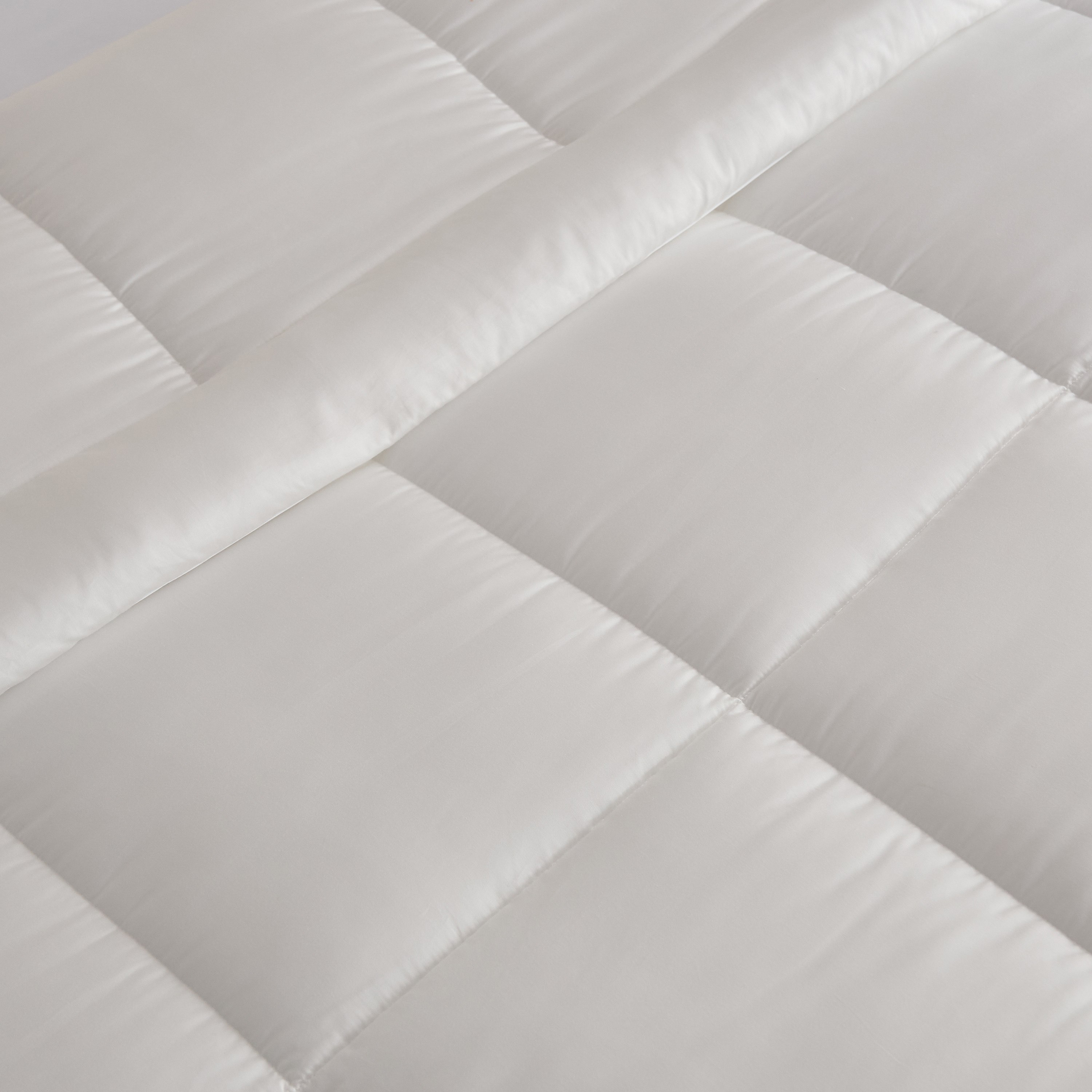 Tencel Bliss Luxury Queen and King Duvet Inner - 220x220 cm-hbxhomeware-hbxbedroom-image-4