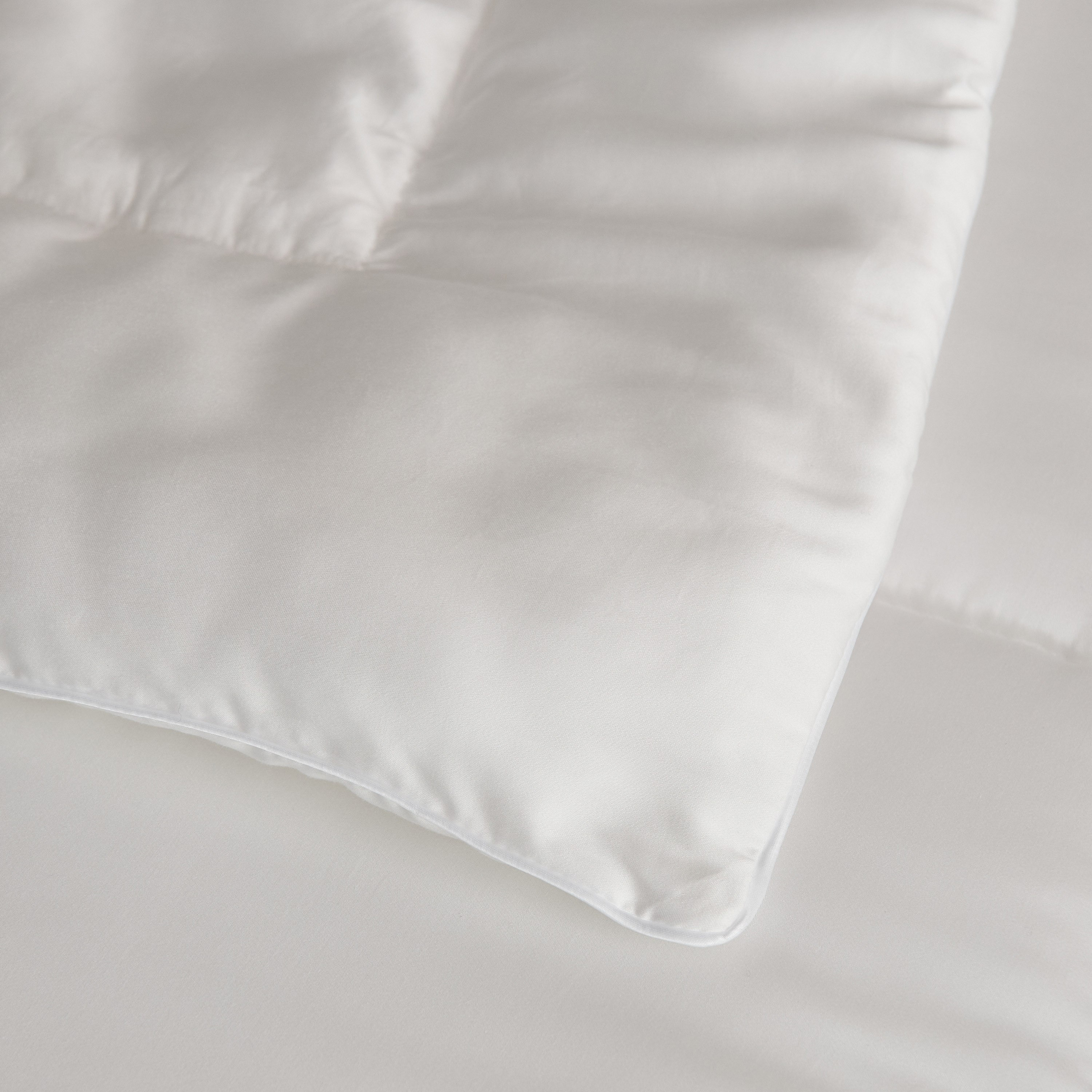 Tencel Bliss Luxury Queen and King Duvet Inner - 220x220 cm-hbxhomeware-hbxbedroom-image-5