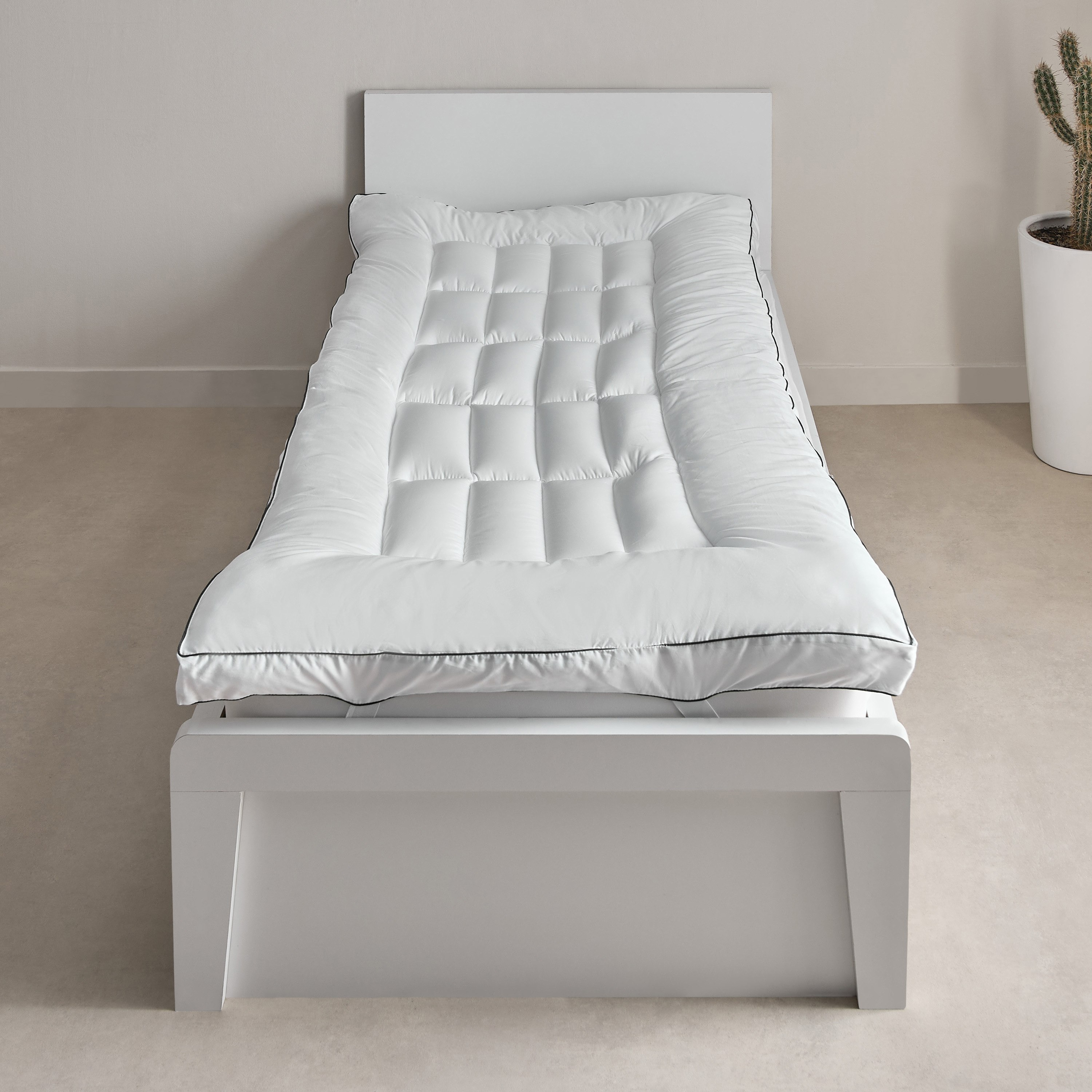 Opulent Luxe Satin Single Mattress Topper - 90x200 cm-hbxhomeware-hbxbedroom-image-2