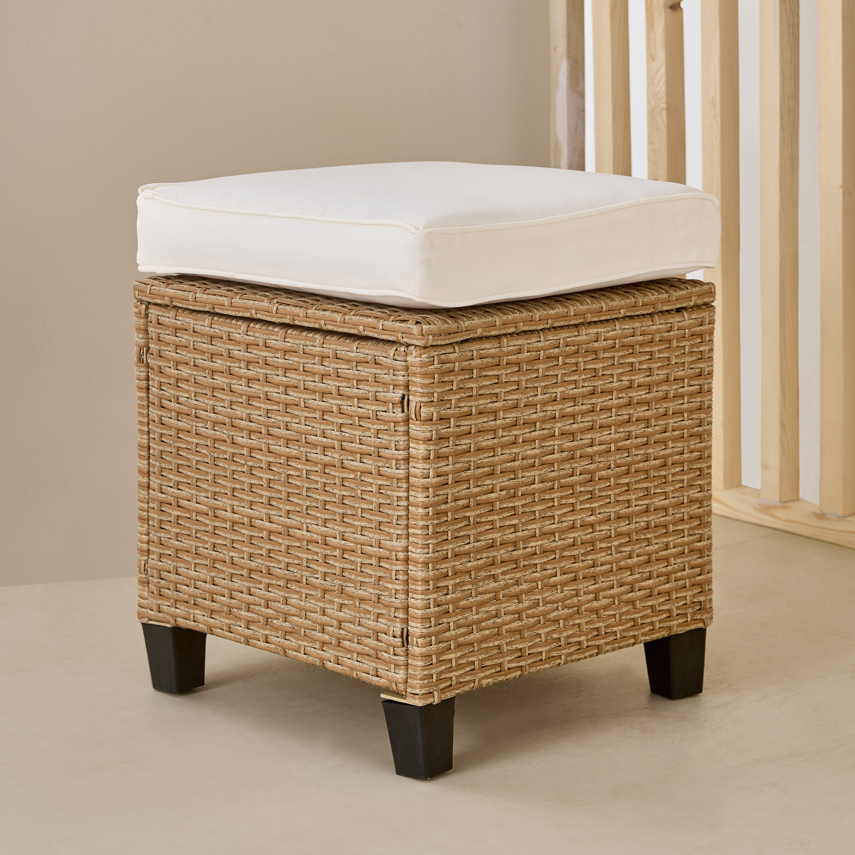 طقم طاولة وكنبة ركنية بـ6 مقاعد للجلسات الخارجية مع مقعدين ووسادتين من ڤيرا لاجون-hbxoutdoor-hbxoutdoorfurniture-sofasets-image-7