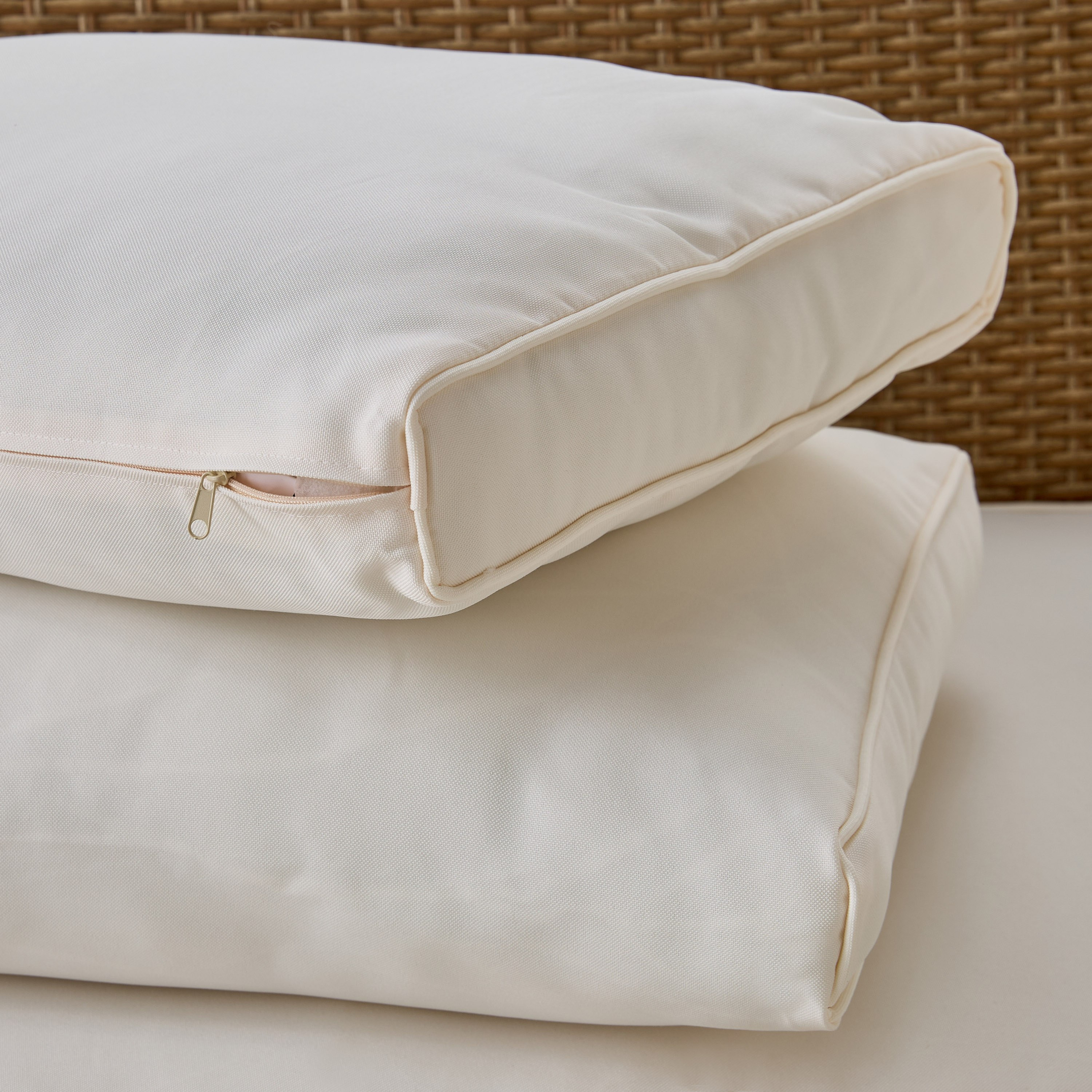 طقم طاولة وكنبة ركنية بـ6 مقاعد للجلسات الخارجية مع مقعدين ووسادتين من ڤيرا لاجون-hbxoutdoor-hbxoutdoorfurniture-sofasets-image-8
