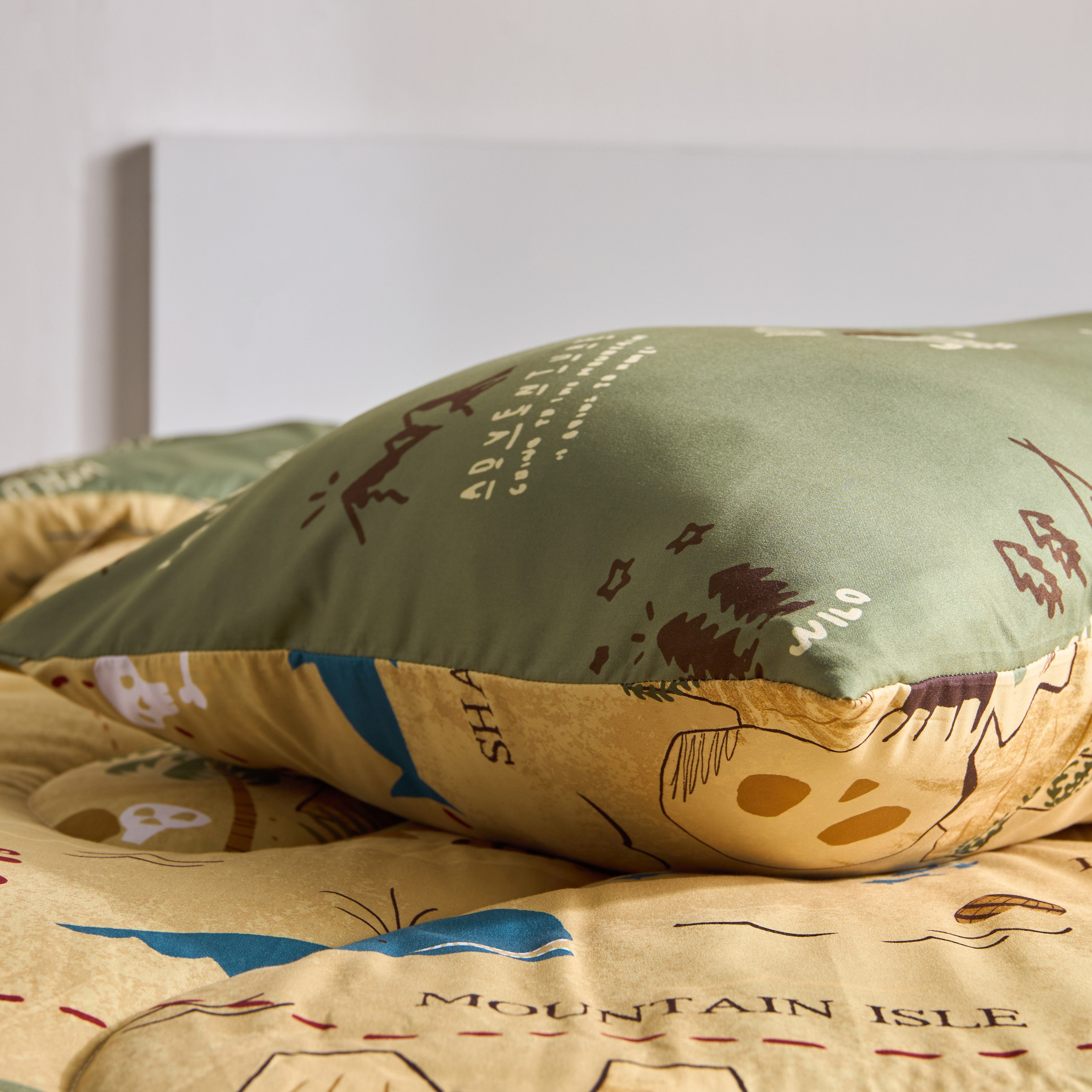 طقم لحاف فردي من الألياف الدقيقة قطعتين كامب من جوي أدفنتشر - 135×220 سم-hbxhomeware-hbxbedroom-image-9