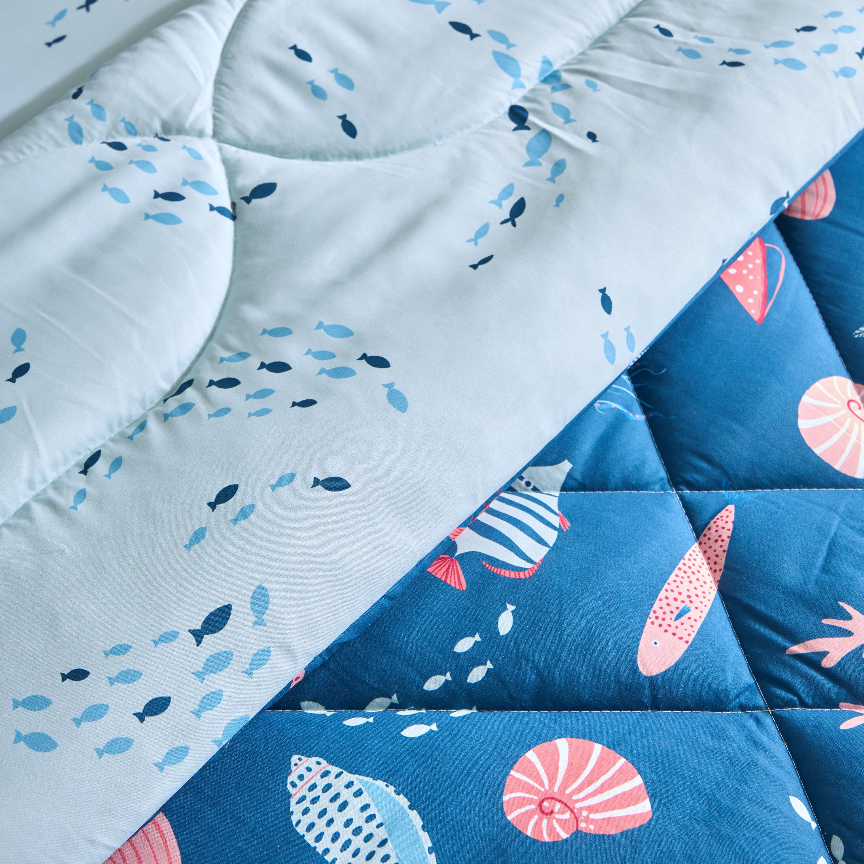 طقم لحاف توين من الألياف الدقيقة بتصميم أسماك البحر قطعتين من جوي - 160×220 سم-hbxhomeware-hbxbedroom-image-6