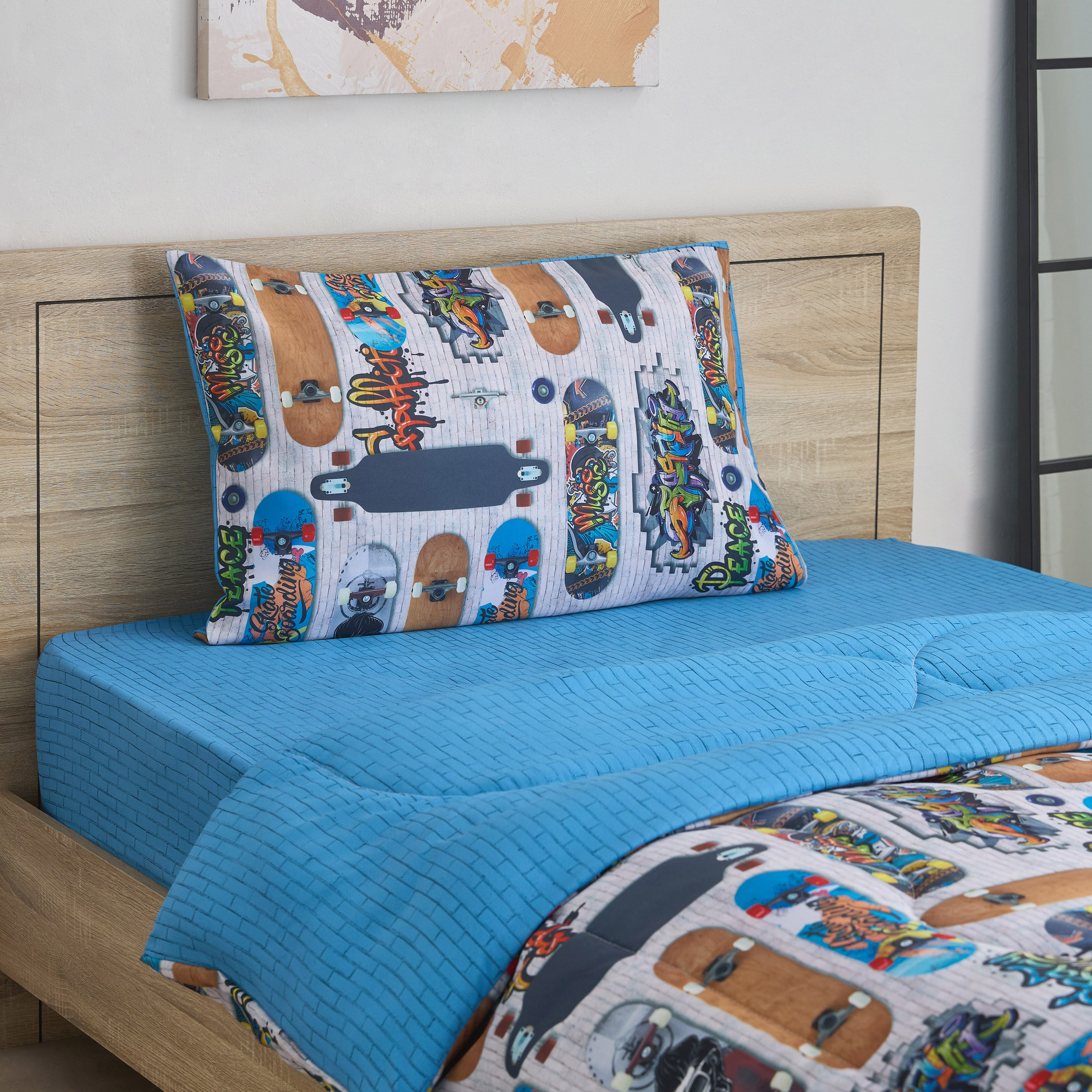 Tom Gearhead Skate 2-Piece Twin Microfiber Comforter Set - 160x220 cm-hbxhomeware-hbxbedroom-image-1