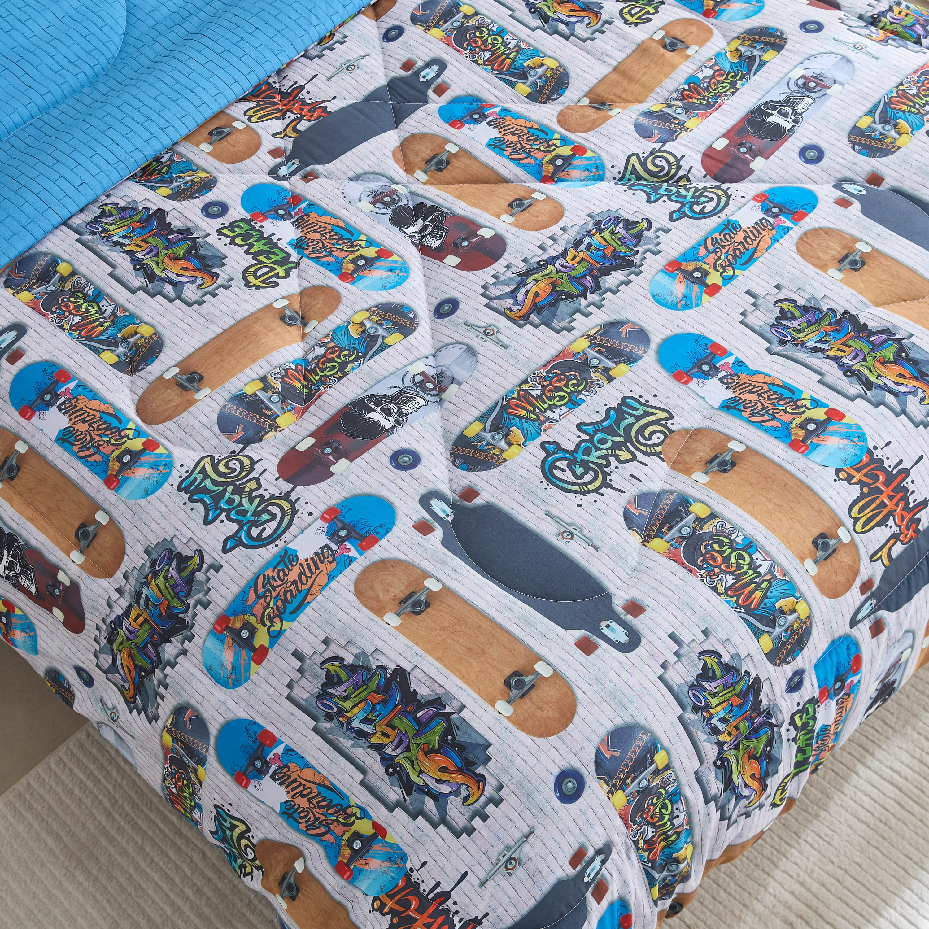Tom Gearhead Skate 2-Piece Twin Microfiber Comforter Set - 160x220 cm-hbxhomeware-hbxbedroom-image-5