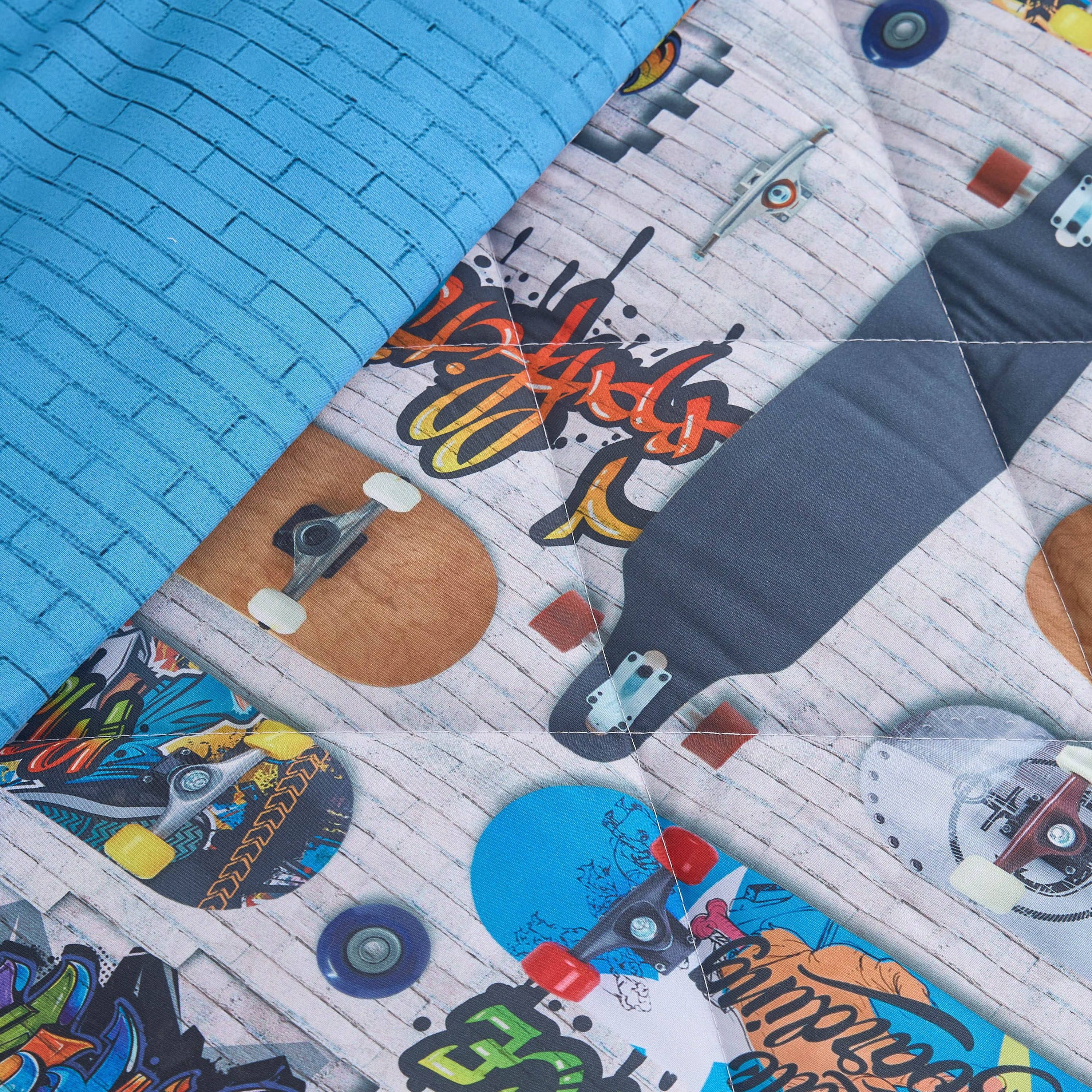 Tom Gearhead Skate 2-Piece Twin Microfiber Comforter Set - 160x220 cm-hbxhomeware-hbxbedroom-image-6