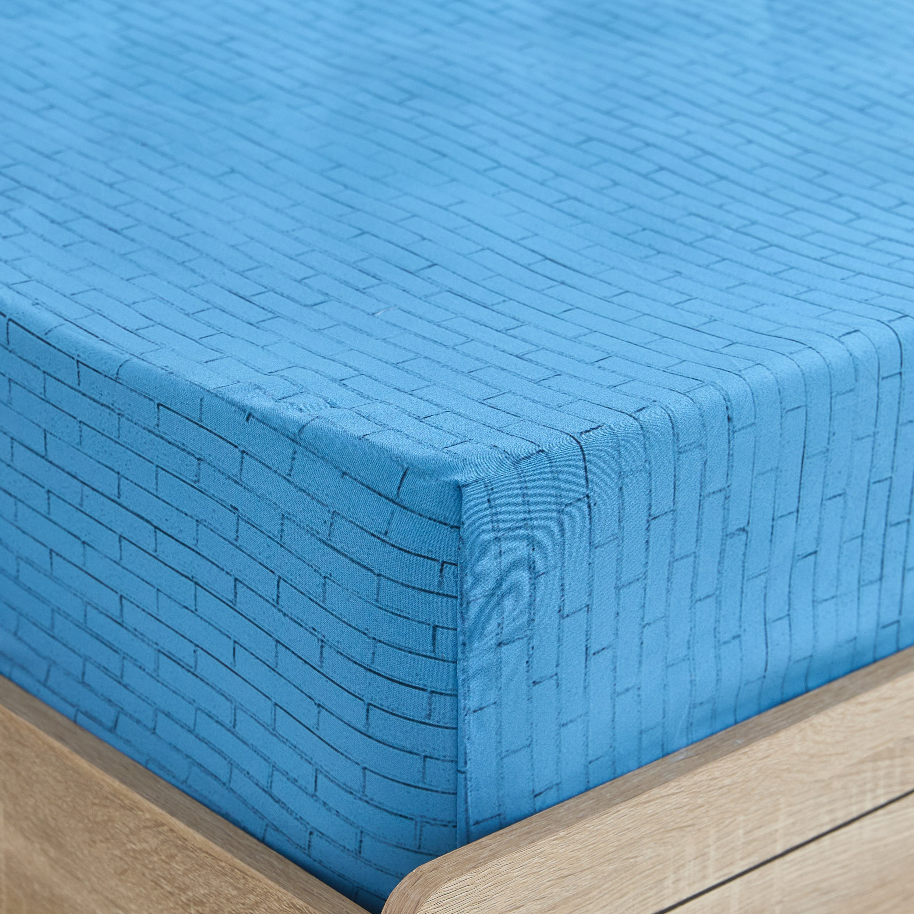 Tom Gearhead Skate Twin Microfibre Fitted Sheet - 120x200+25 cm-hbxhomeware-hbxbedroom-image-6