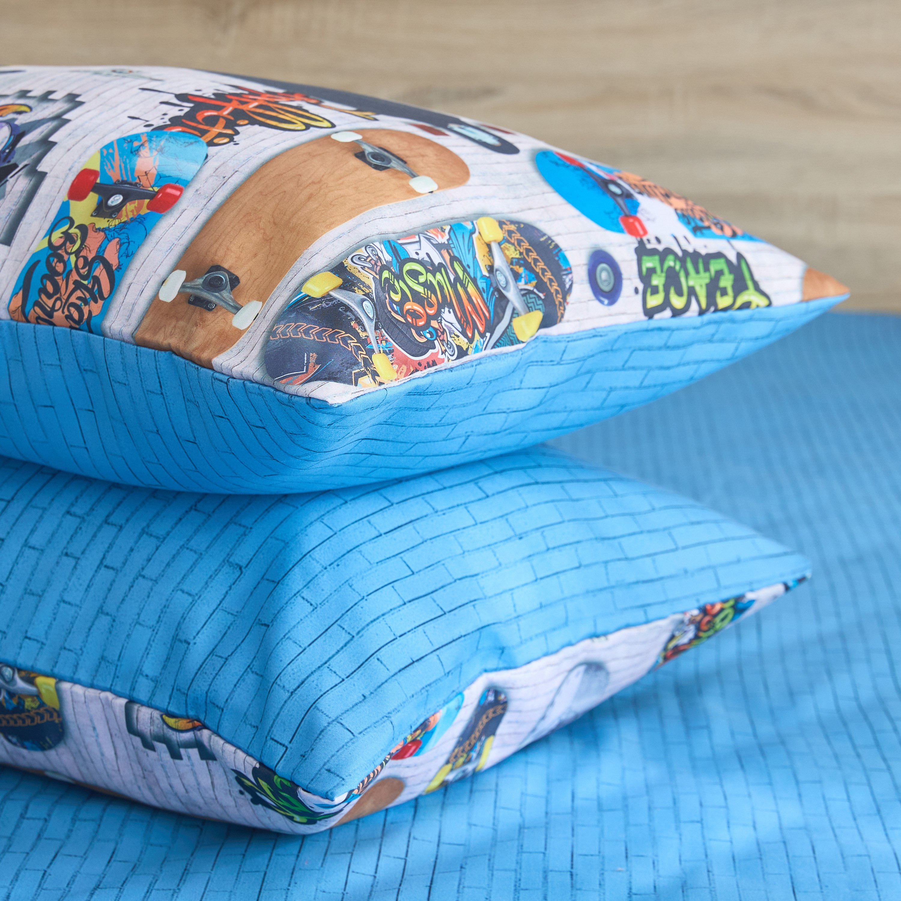 Tom Gearhead Skate 2-Piece Microfibre Pillow Cover Set - 50x75 cm-hbxhomeware-hbxbedroom-image-5