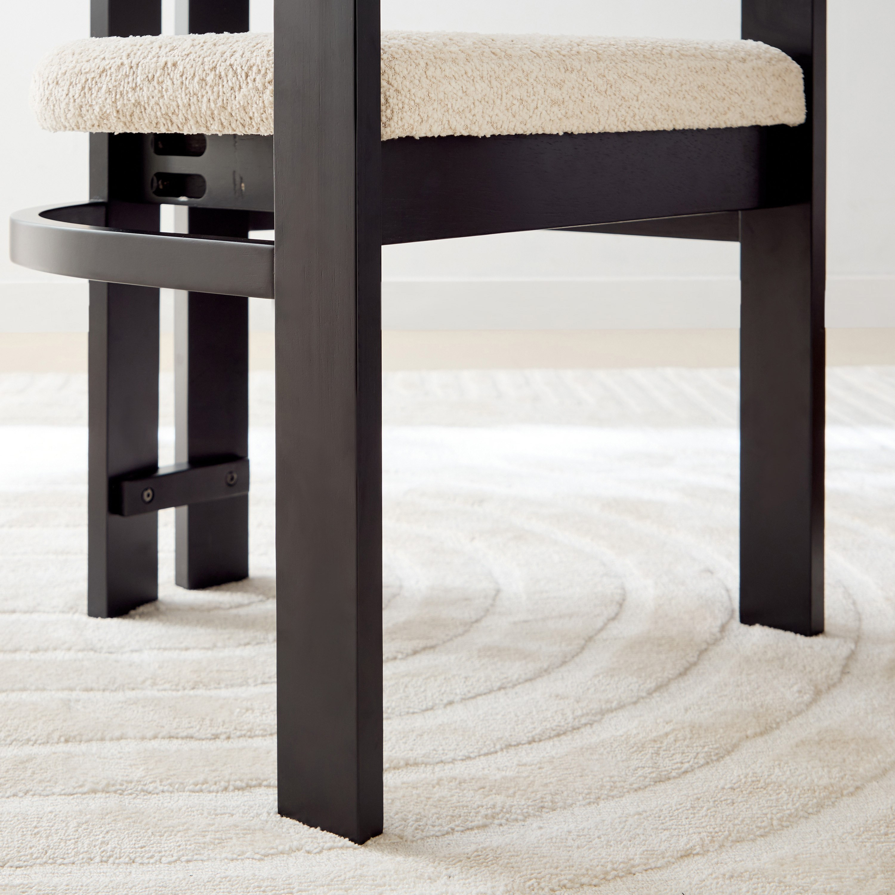 كرسي سفرة من باي-hbxdiningroom-diningchairs-image-7