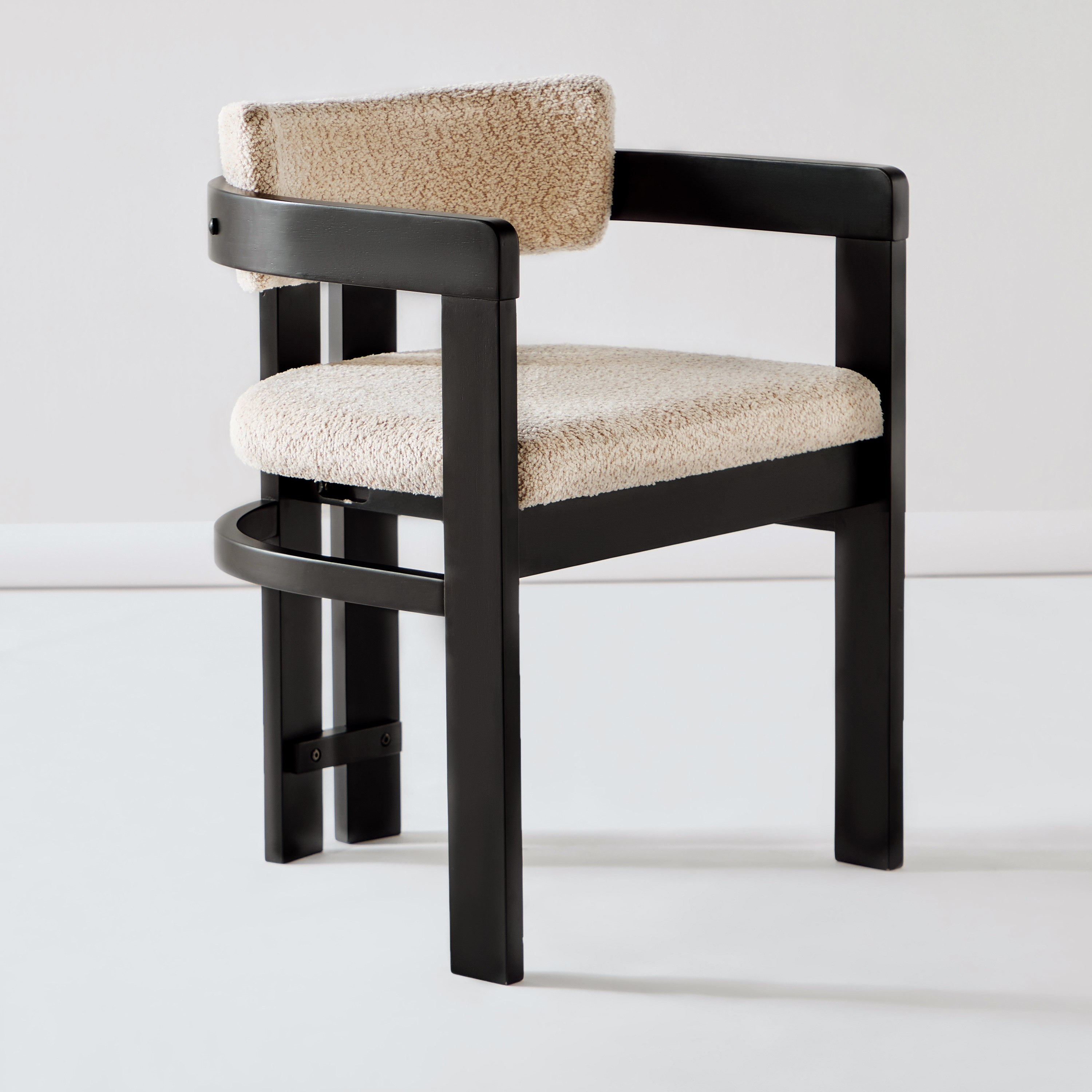 كرسي سفرة من باي-hbxdiningroom-diningchairs-image-9
