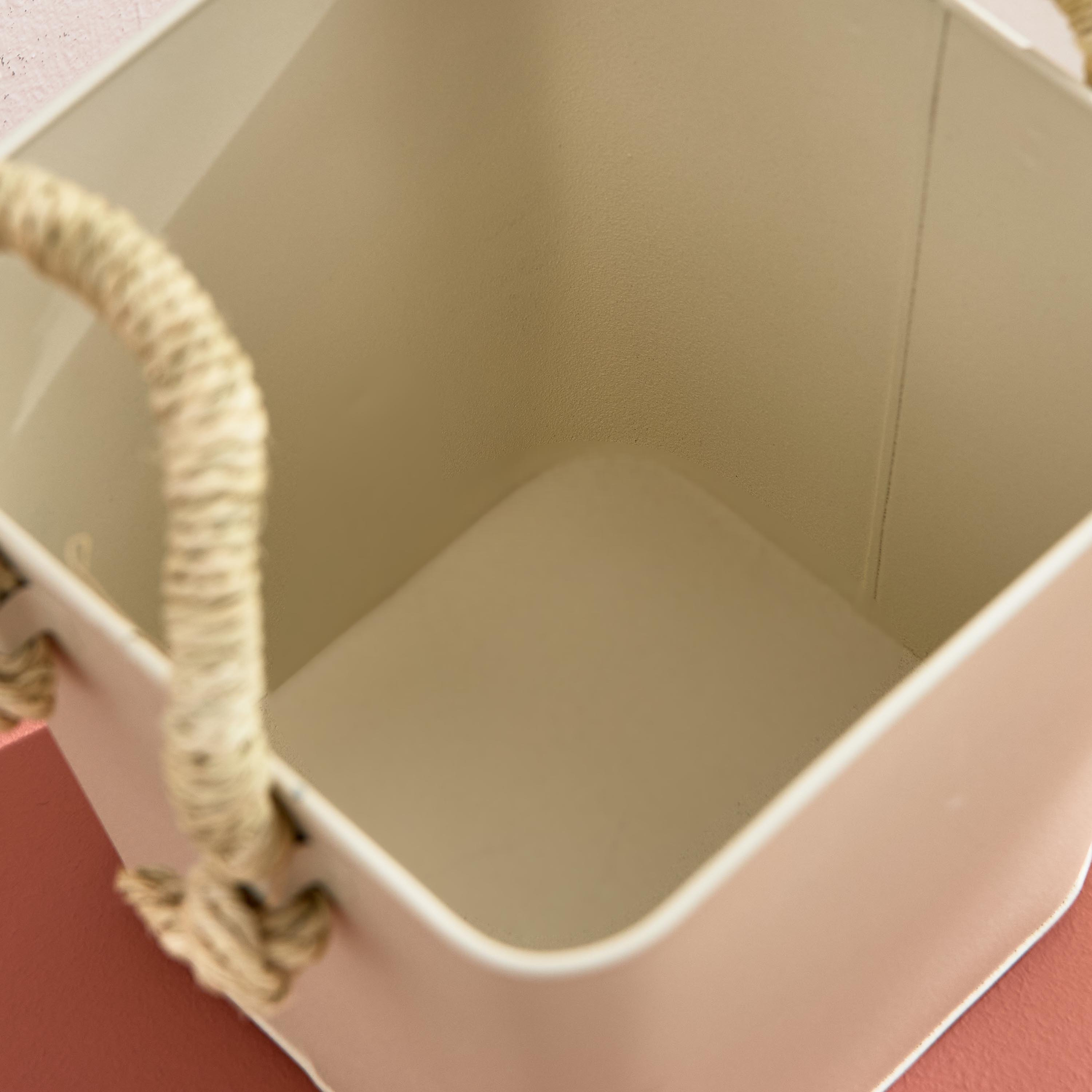 Bella Metal Taca Plant Basket with Sabai Handle - 20x20x19 cm-PROMO_HB_AE_B1G1_250925-image-3
