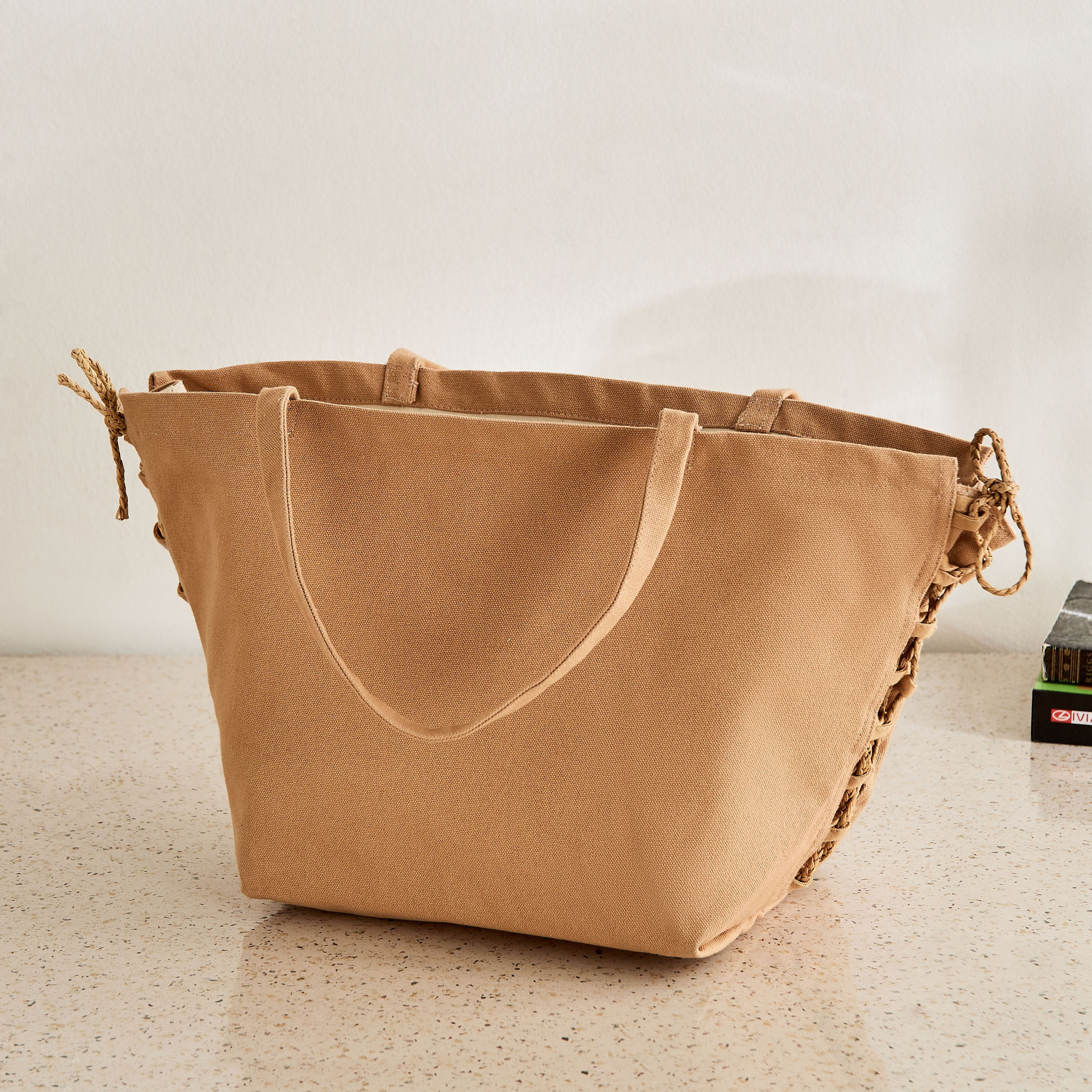 Bella Canvas Curved Gift Tote Bag - 20x13x18 cm-PROMO_HB_AE_B2G2_011025-image-2