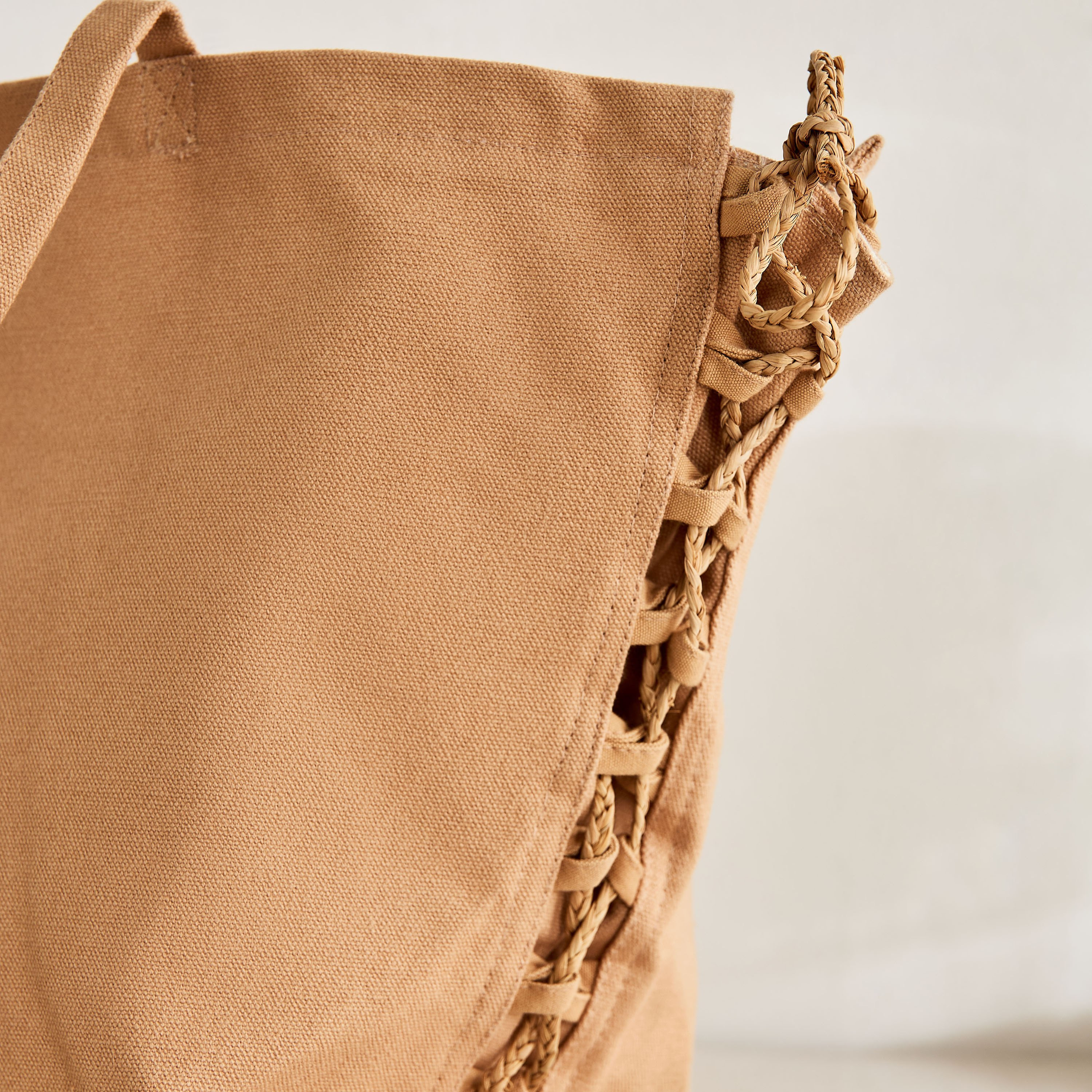 Bella Canvas Curved Gift Tote Bag - 20x13x18 cm-PROMO_HB_AE_B2G2_011025-image-3