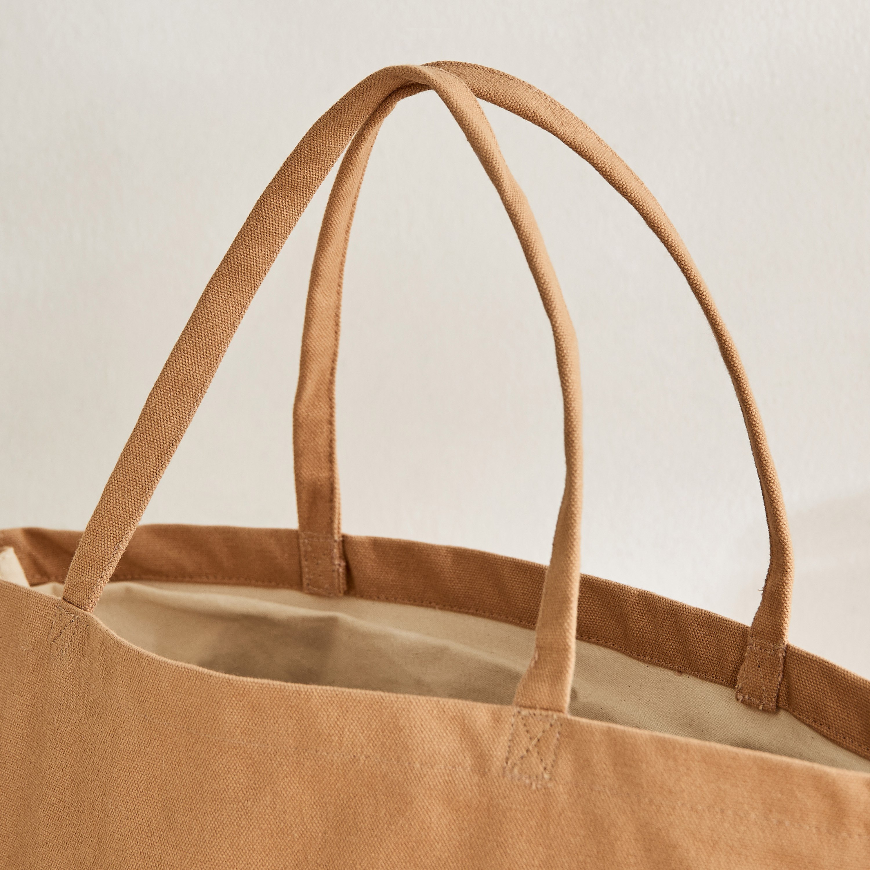 Bella Canvas Curved Gift Tote Bag - 20x13x18 cm-PROMO_HB_AE_B2G2_011025-image-4