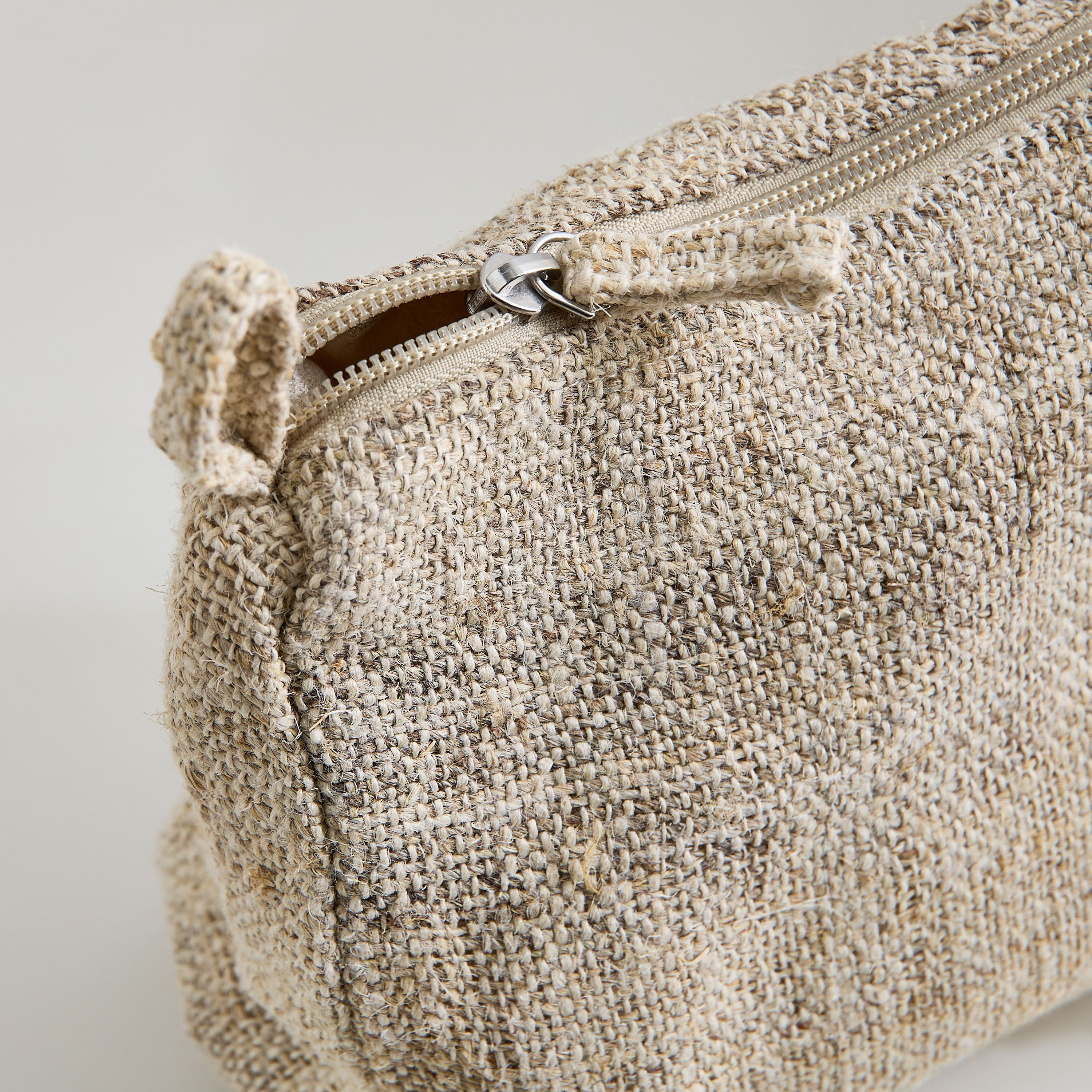 Bella Hemp Large Pouch - 24x20x8 cm-PROMO_HB_AE_B1G1_250925-image-3