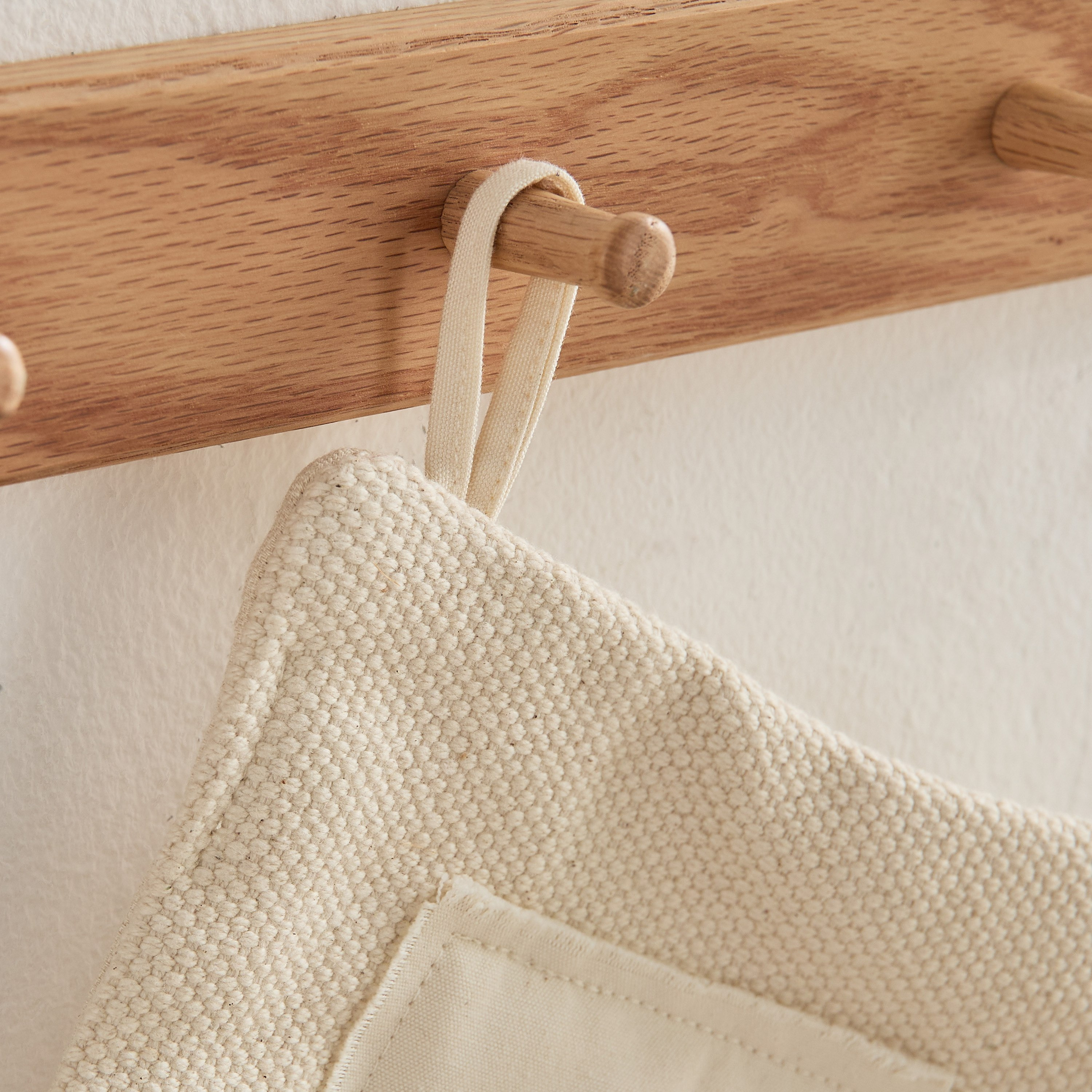 حامل أواني قطن مسوج مربع متوسط برقعة كانفاس من بيلا - 18 سم-hbxhomeware-kitchenware-kitchenlinens-image-3
