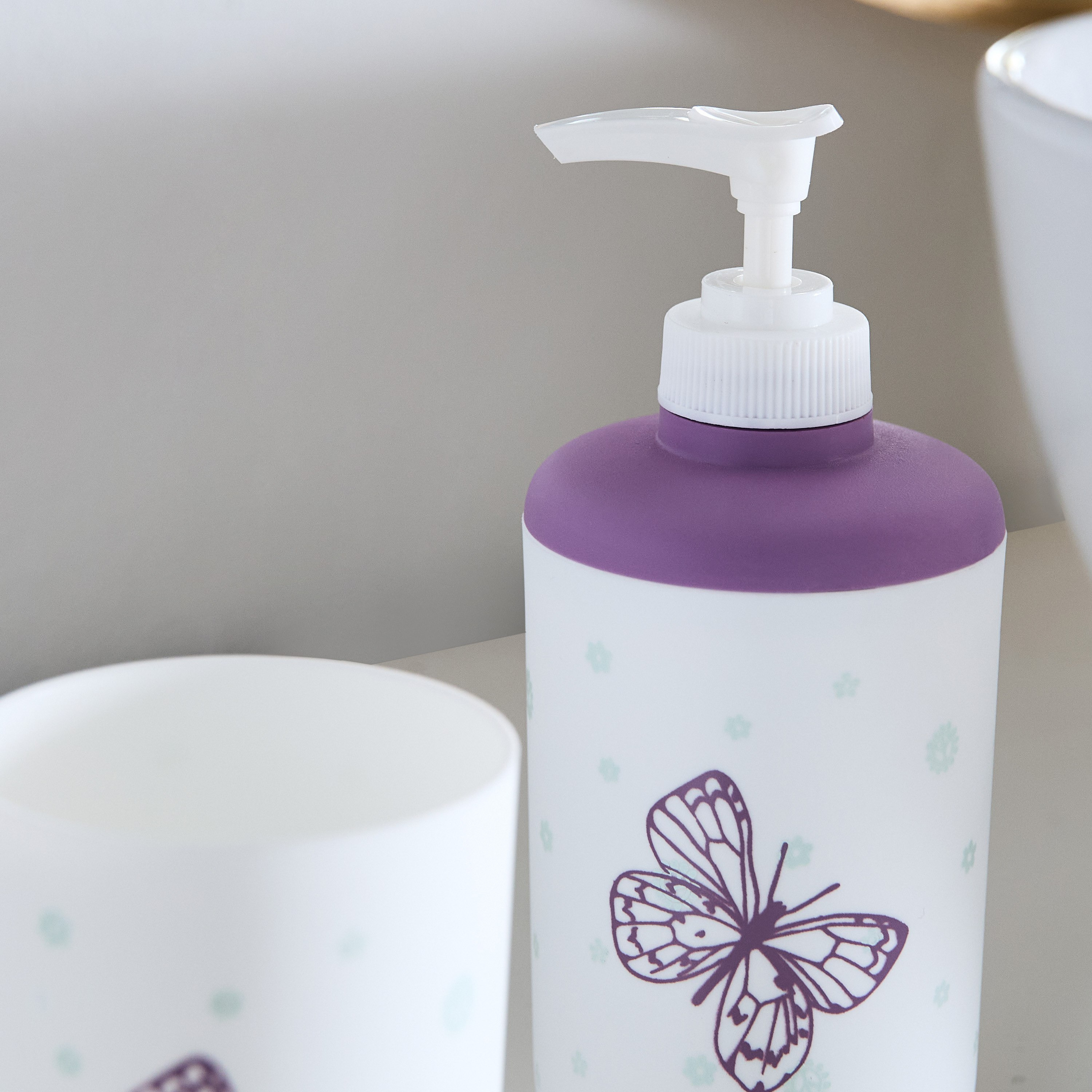 طقم إكسسوارات حمام 3 قطع من آيفي ميدوز جيميناي-hbxhomeware-hbxkidsandyouth-image-2