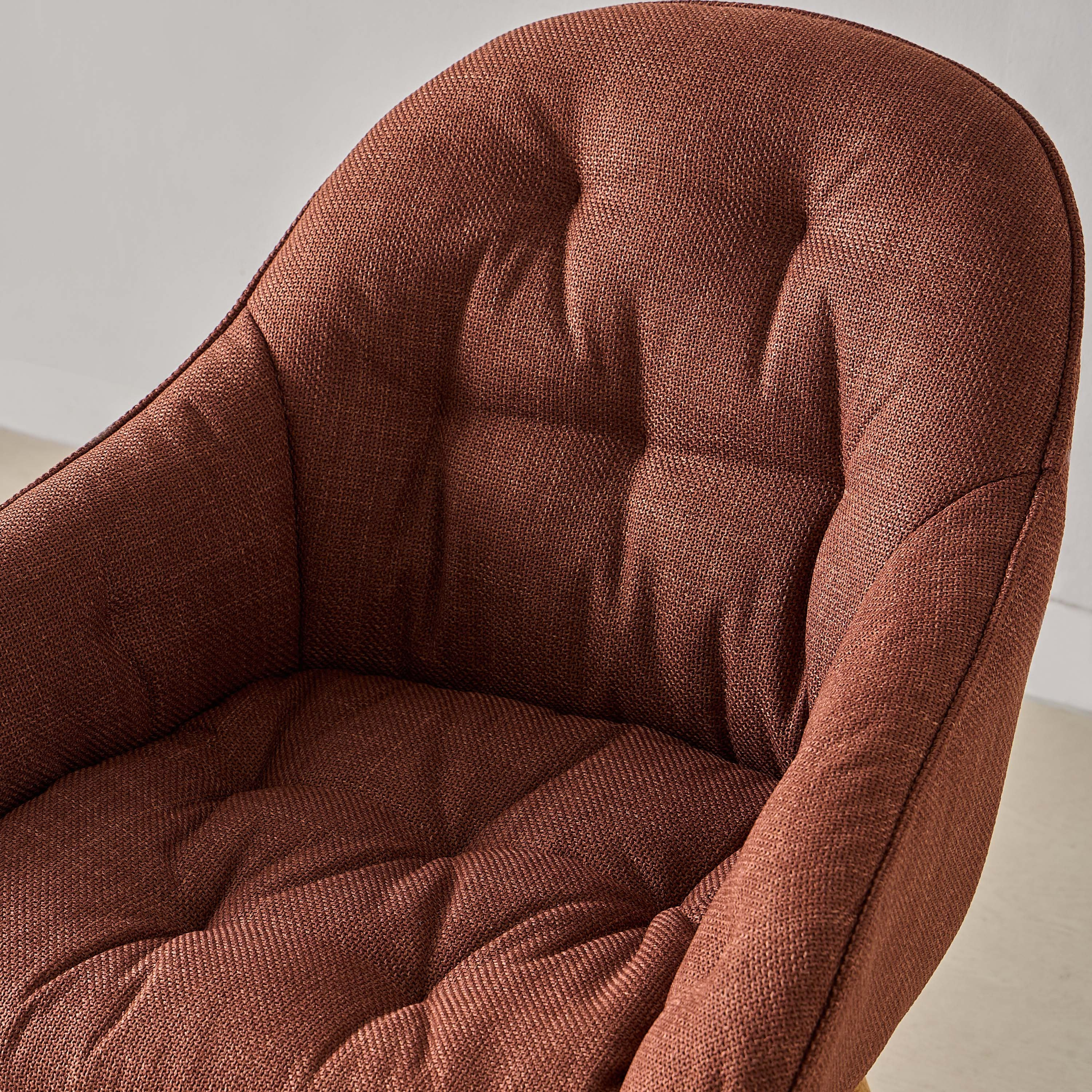 كرسي فردي قماش من فولي-hbxlivingroom-sofasandarmchairs-easychairs-image-5